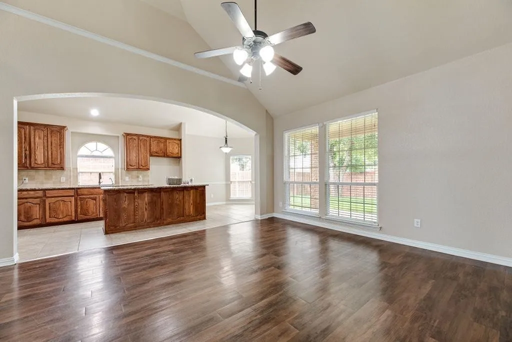 Single Family Residence For Sale in Denton County , 1404 Ashby Drive, Lewisville, Texas 75067, 5 Bedroom, 3 Bathroom, 2 Garage spaces, 2,556 Sqft, built in 2013, mls#21413356, Real Estate Agent in Lewisville, Homes For Sale in Denton county, Homes For Sale in Lewisville, Realtor in Lewisville Texas, Real Estate Brokerage Independent Realty Texas, Luminita Cordes Realtor