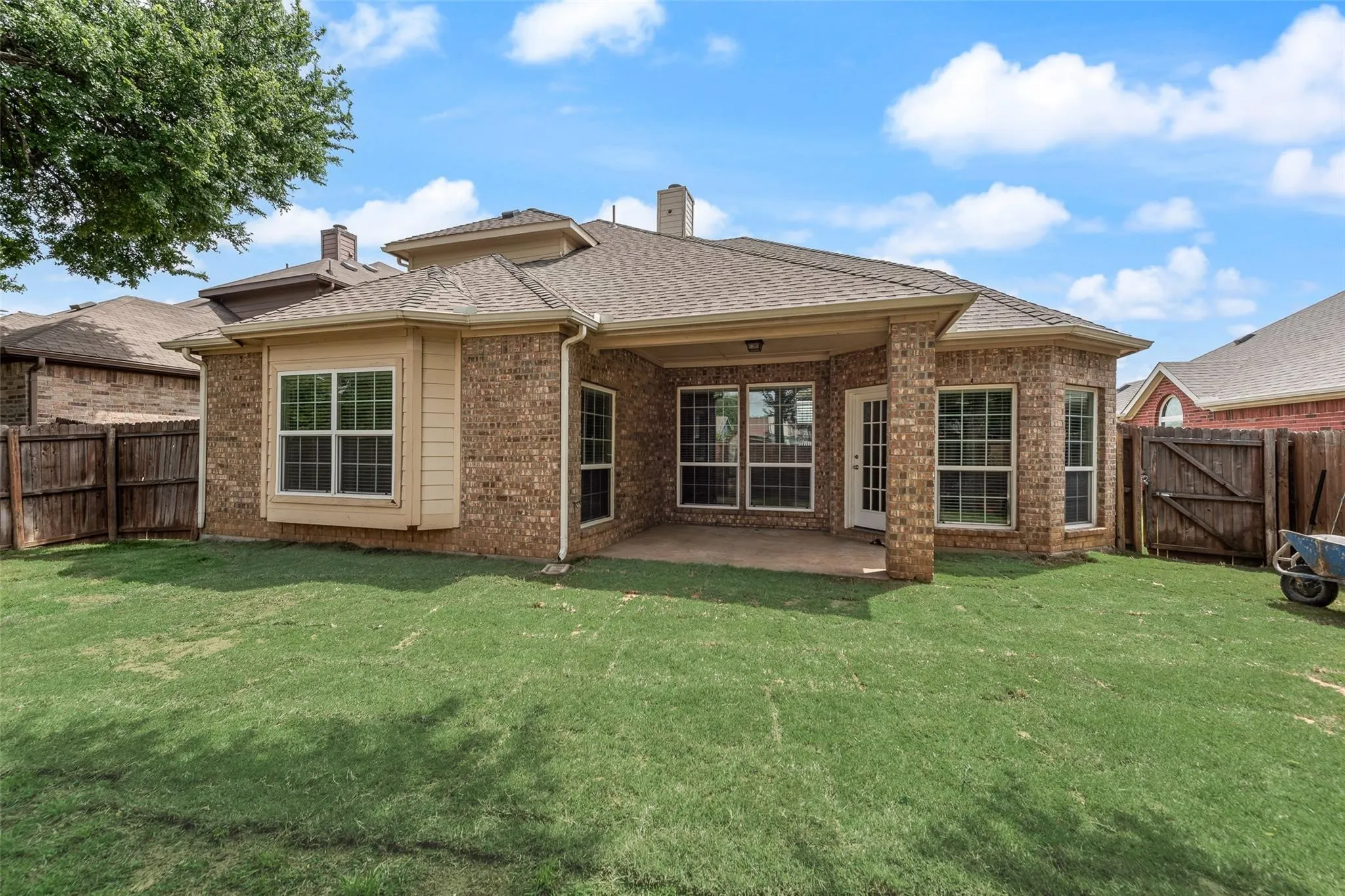 Single Family Residence For Sale in Denton County , 1404 Ashby Drive, Lewisville, Texas 75067, 5 Bedroom, 3 Bathroom, 2 Garage spaces, 2,556 Sqft, built in 2013, mls#21413356, Real Estate Agent in Lewisville, Homes For Sale in Denton county, Homes For Sale in Lewisville, Realtor in Lewisville Texas, Real Estate Brokerage Independent Realty Texas, Luminita Cordes Realtor