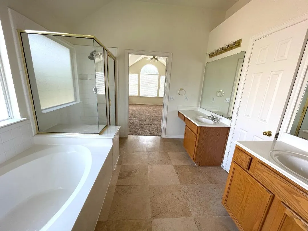 Single Family Residence For Rent in Collin County , 4518 Oak Shores Drive, Plano, Texas 75024, 4 Bedroom, 3 Bathroom, 2 Garage spaces, 3,016 Sqft, built in 1998, mls#21410870, Real Estate Agent in Plano, Homes For Rent in Collin county, Homes For Rent in Plano, Realtor in Plano Texas, Real Estate Brokerage Independent Realty Texas, Luminita Cordes Realtor