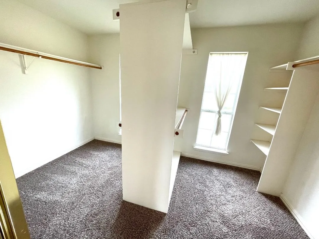 Single Family Residence For Rent in Collin County , 4518 Oak Shores Drive, Plano, Texas 75024, 4 Bedroom, 3 Bathroom, 2 Garage spaces, 3,016 Sqft, built in 1998, mls#21410870, Real Estate Agent in Plano, Homes For Rent in Collin county, Homes For Rent in Plano, Realtor in Plano Texas, Real Estate Brokerage Independent Realty Texas, Luminita Cordes Realtor