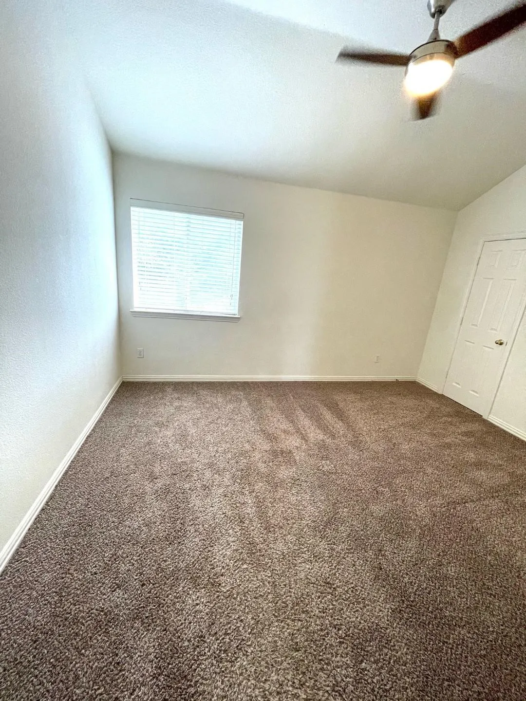 Single Family Residence For Rent in Collin County , 4518 Oak Shores Drive, Plano, Texas 75024, 4 Bedroom, 3 Bathroom, 2 Garage spaces, 3,016 Sqft, built in 1998, mls#21410870, Real Estate Agent in Plano, Homes For Rent in Collin county, Homes For Rent in Plano, Realtor in Plano Texas, Real Estate Brokerage Independent Realty Texas, Luminita Cordes Realtor