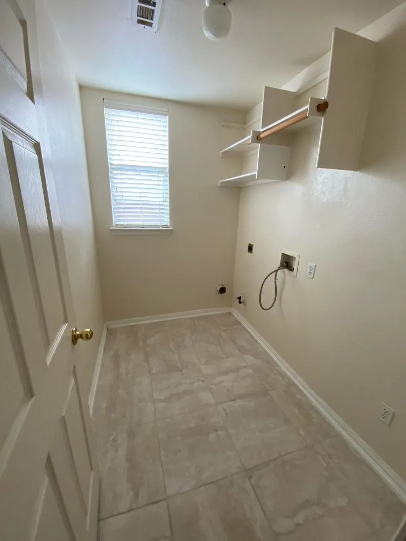 Single Family Residence For Rent in Collin County , 4518 Oak Shores Drive, Plano, Texas 75024, 4 Bedroom, 3 Bathroom, 2 Garage spaces, 3,016 Sqft, built in 1998, mls#21410870, Real Estate Agent in Plano, Homes For Rent in Collin county, Homes For Rent in Plano, Realtor in Plano Texas, Real Estate Brokerage Independent Realty Texas, Luminita Cordes Realtor