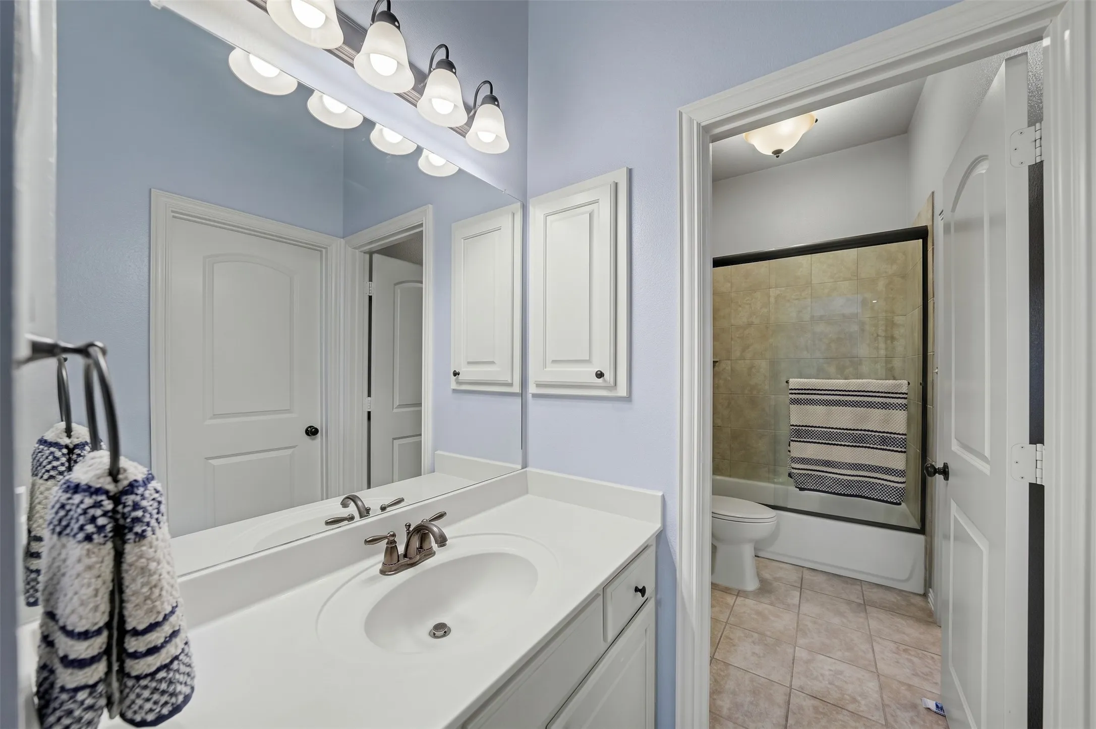 Single Family Residence For Sale in Collin County , 3714 Mesquite Court, Celina, Texas 75009, 5 Bedroom, 4 Bathroom, 3 Garage spaces, 4,091 Sqft, built in 2014, mls#21412433, Real Estate Agent in Celina, Homes For Sale in Collin county, Homes For Sale in Celina, Realtor in Celina Texas, Real Estate Brokerage Independent Realty Texas, Luminita Cordes Realtor