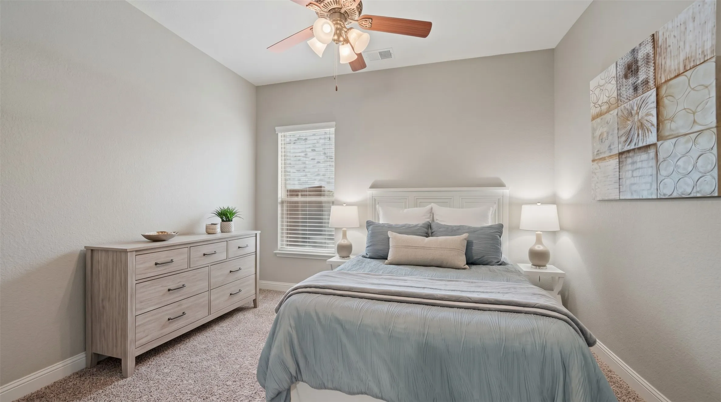 Single Family Residence For Sale in Collin County , 3714 Mesquite Court, Celina, Texas 75009, 5 Bedroom, 4 Bathroom, 3 Garage spaces, 4,091 Sqft, built in 2014, mls#21412433, Real Estate Agent in Celina, Homes For Sale in Collin county, Homes For Sale in Celina, Realtor in Celina Texas, Real Estate Brokerage Independent Realty Texas, Luminita Cordes Realtor