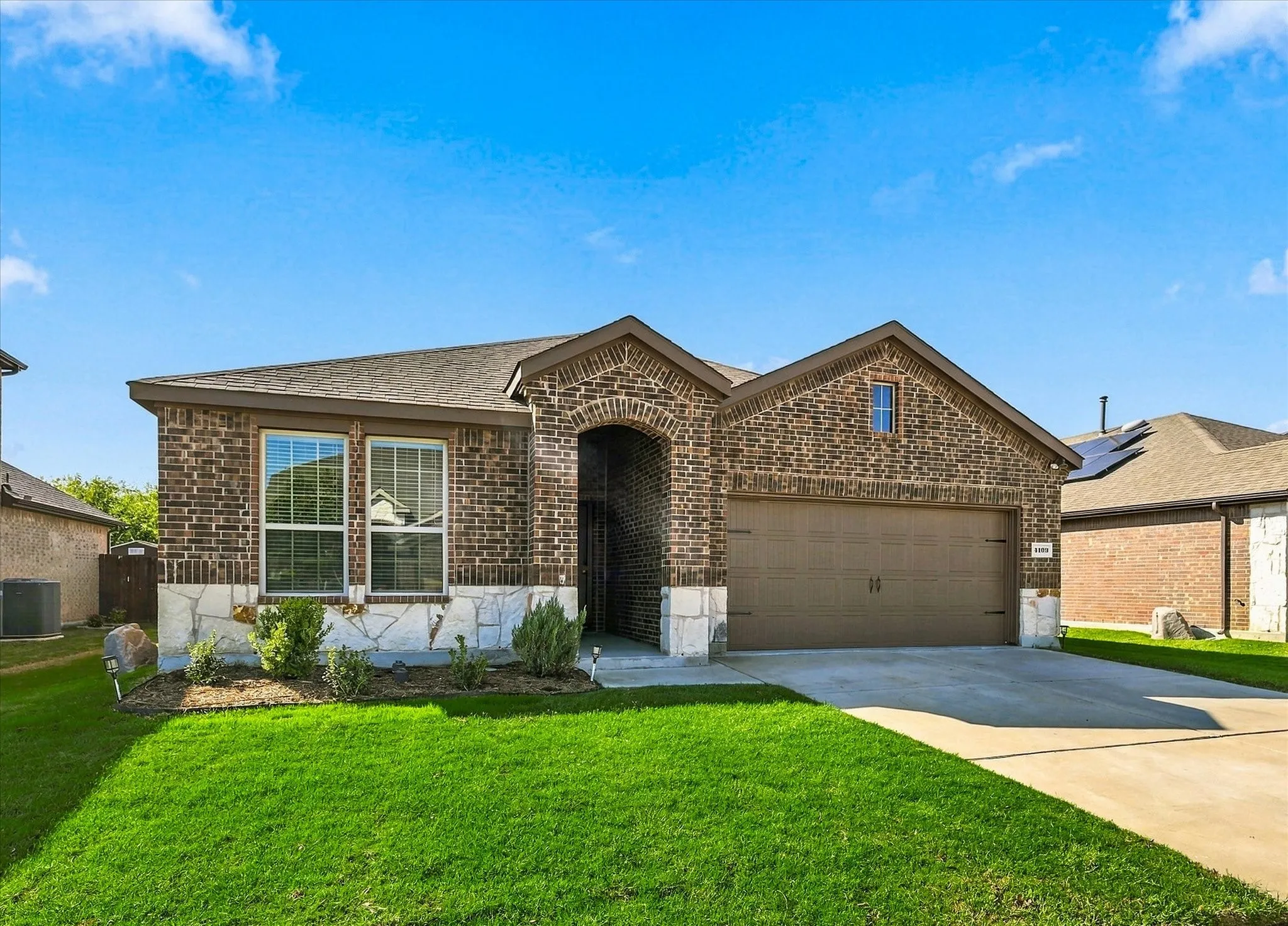 Single Family Residence For Sale in Denton County , 4109 Harvest Glen Drive, Denton, Texas 76208, 4 Bedroom, 2 Bathroom, 2 Garage spaces, 1,855 Sqft, built in 2020, mls#21410815, Real Estate Agent in Denton, Homes For Sale in Denton county, Homes For Sale in Denton, Realtor in Denton Texas, Real Estate Brokerage Independent Realty Texas, Luminita Cordes Realtor