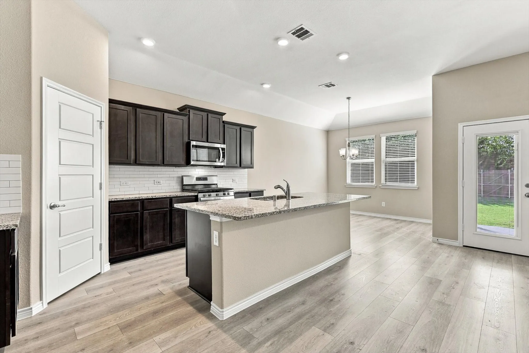 Nice kitchen with Large island and bar seating