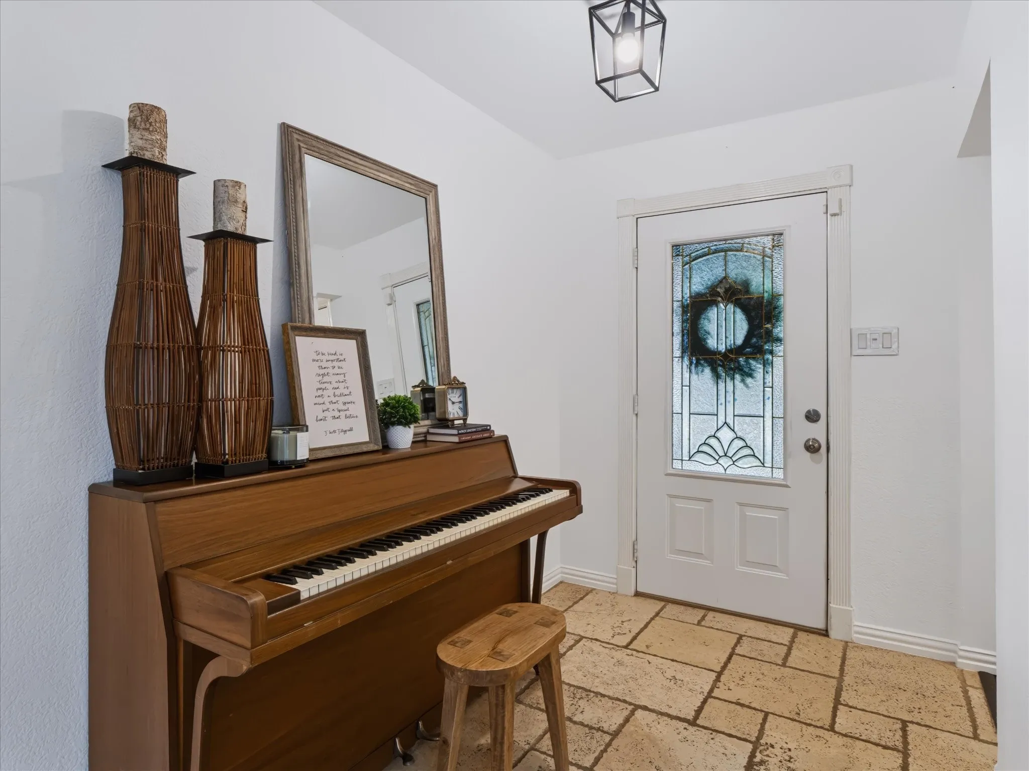 Single Family Residence For Sale in Dallas County , 232 Cherrybark Drive, Coppell, Texas 75019, 3 Bedroom, 2 Bathroom, 2 Garage spaces, 1,424 Sqft, built in 1984, mls#21413547, Real Estate Agent in Coppell, Homes For Sale in Dallas county, Homes For Sale in Coppell, Realtor in Coppell Texas, Real Estate Brokerage Independent Realty Texas, Luminita Cordes Realtor