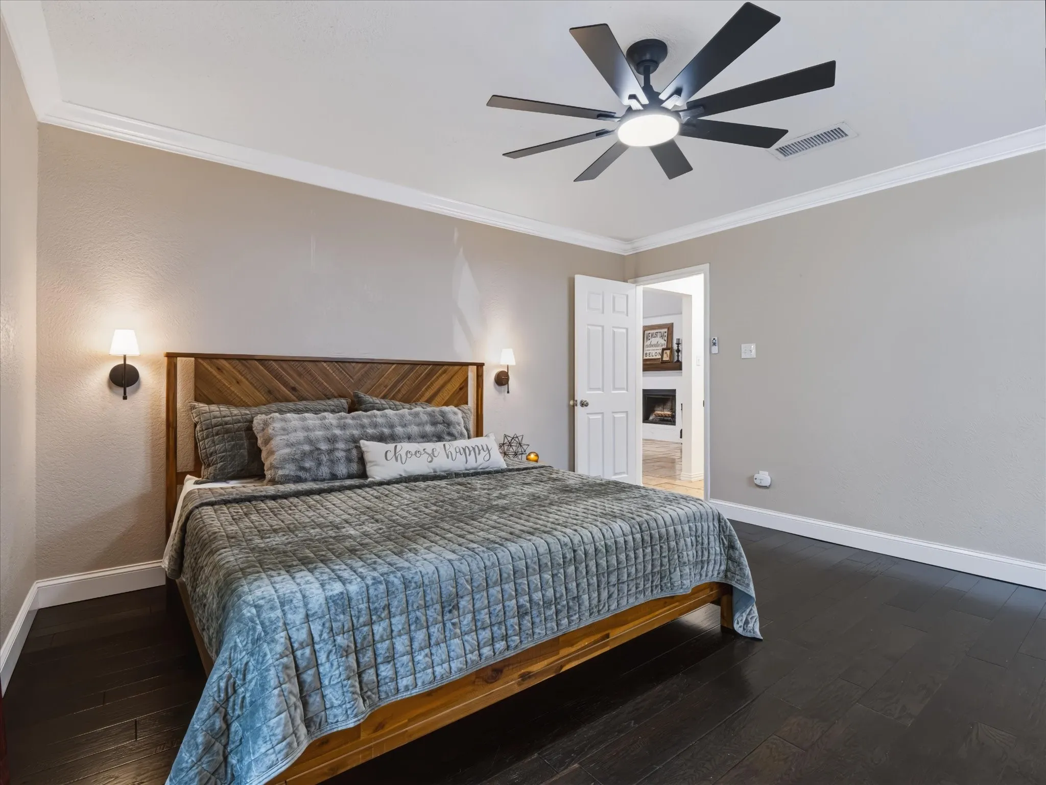 Single Family Residence For Sale in Dallas County , 232 Cherrybark Drive, Coppell, Texas 75019, 3 Bedroom, 2 Bathroom, 2 Garage spaces, 1,424 Sqft, built in 1984, mls#21413547, Real Estate Agent in Coppell, Homes For Sale in Dallas county, Homes For Sale in Coppell, Realtor in Coppell Texas, Real Estate Brokerage Independent Realty Texas, Luminita Cordes Realtor