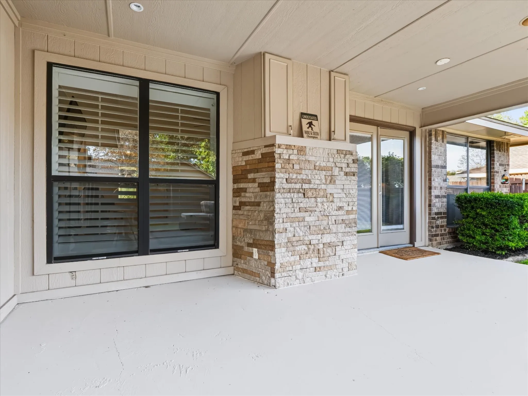 Single Family Residence For Sale in Dallas County , 232 Cherrybark Drive, Coppell, Texas 75019, 3 Bedroom, 2 Bathroom, 2 Garage spaces, 1,424 Sqft, built in 1984, mls#21413547, Real Estate Agent in Coppell, Homes For Sale in Dallas county, Homes For Sale in Coppell, Realtor in Coppell Texas, Real Estate Brokerage Independent Realty Texas, Luminita Cordes Realtor