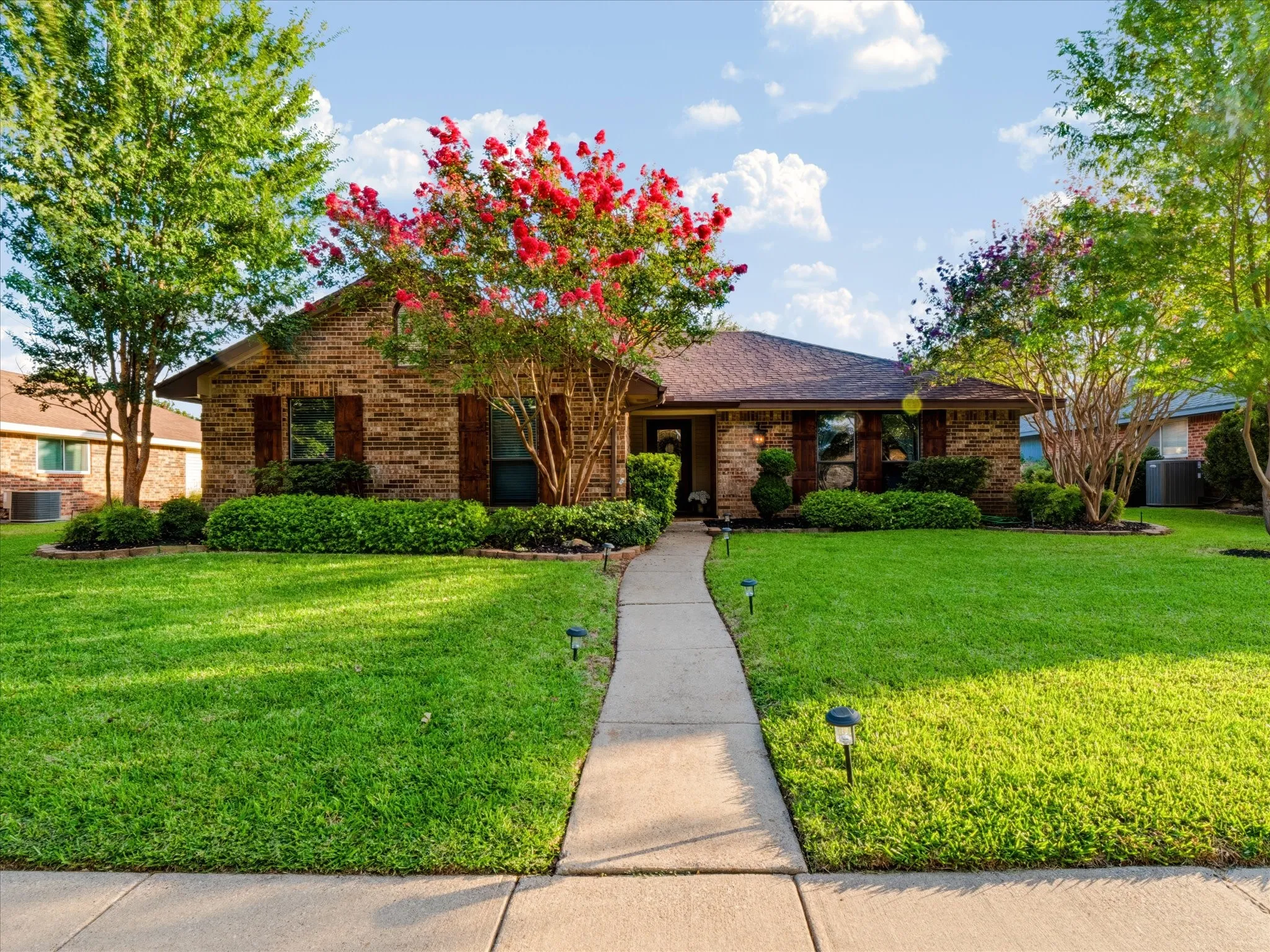 Single Family Residence For Sale in Dallas County , 232 Cherrybark Drive, Coppell, Texas 75019, 3 Bedroom, 2 Bathroom, 2 Garage spaces, 1,424 Sqft, built in 1984, mls#21413547, Real Estate Agent in Coppell, Homes For Sale in Dallas county, Homes For Sale in Coppell, Realtor in Coppell Texas, Real Estate Brokerage Independent Realty Texas, Luminita Cordes Realtor