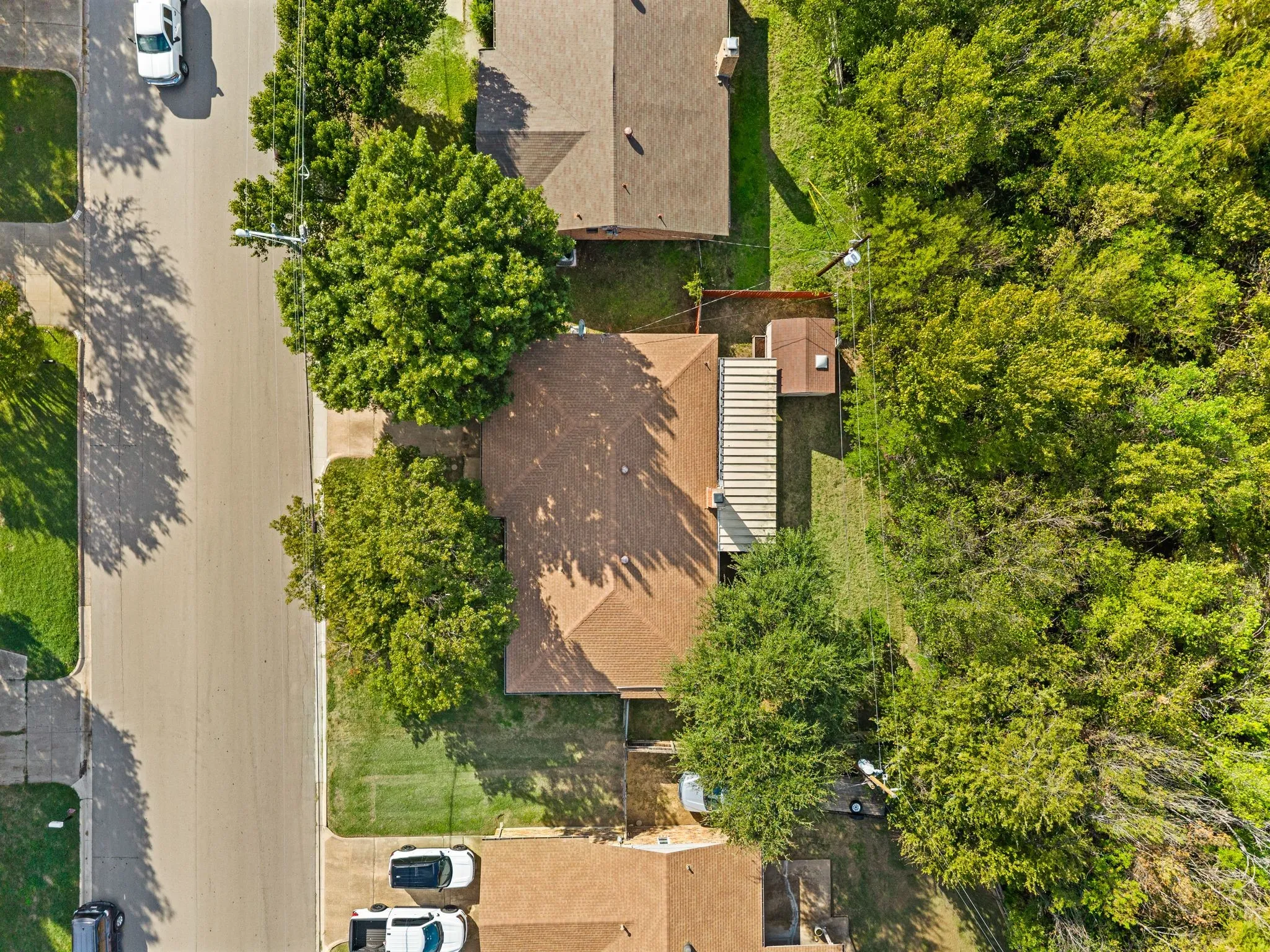 Single Family Residence For Sale in Tarrant County , 1121 Timbercreek Road, Benbrook, Texas 76126, 3 Bedroom, 2 Bathroom, 2 Garage spaces, 1,480 Sqft, built in 1979, mls#21404066, Real Estate Agent in Benbrook, Homes For Sale in Tarrant county, Homes For Sale in Benbrook, Realtor in Benbrook Texas, Real Estate Brokerage Independent Realty Texas, Luminita Cordes Realtor