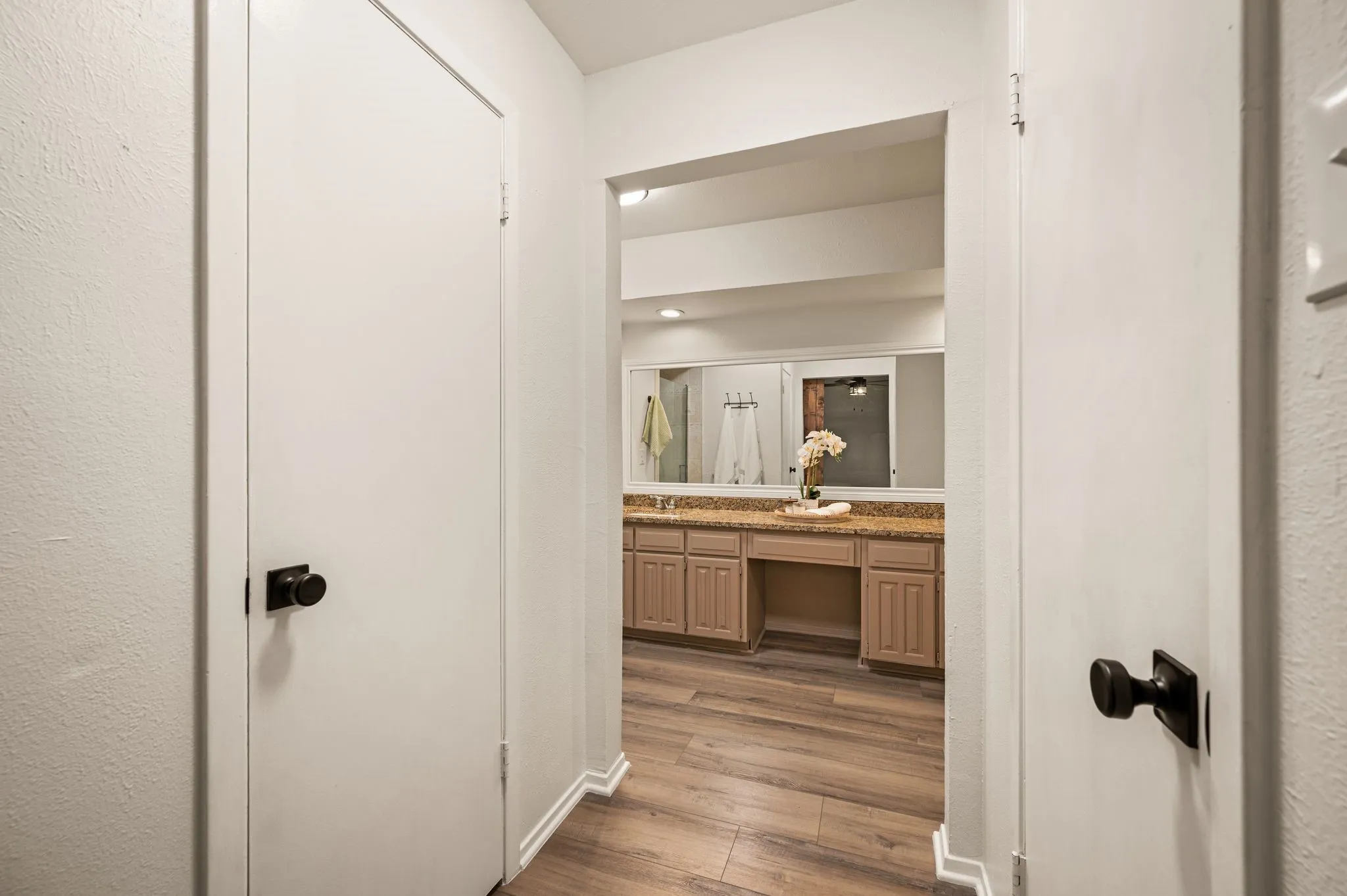 2 walk in closets