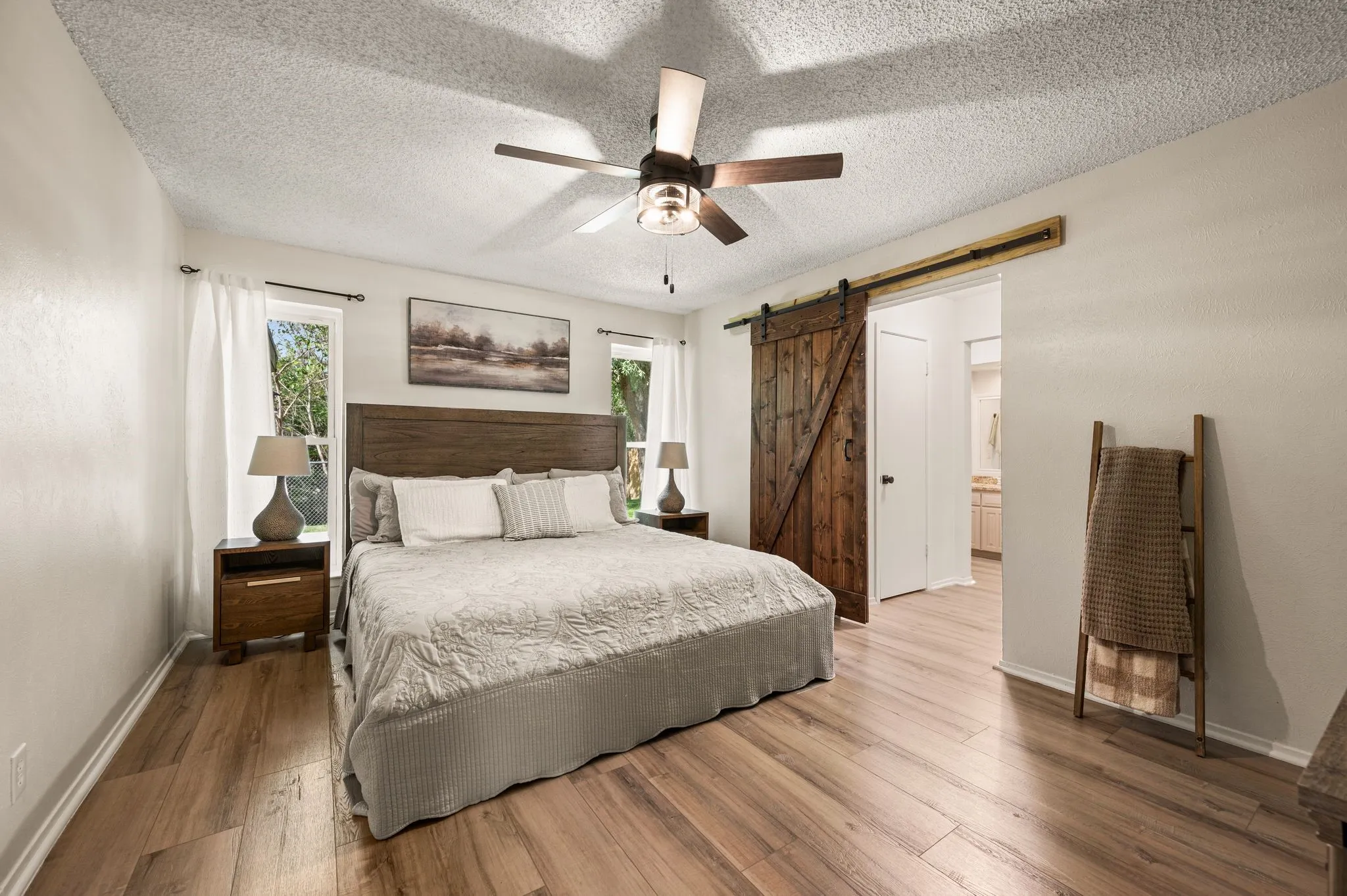 Single Family Residence For Sale in Tarrant County , 1121 Timbercreek Road, Benbrook, Texas 76126, 3 Bedroom, 2 Bathroom, 2 Garage spaces, 1,480 Sqft, built in 1979, mls#21404066, Real Estate Agent in Benbrook, Homes For Sale in Tarrant county, Homes For Sale in Benbrook, Realtor in Benbrook Texas, Real Estate Brokerage Independent Realty Texas, Luminita Cordes Realtor