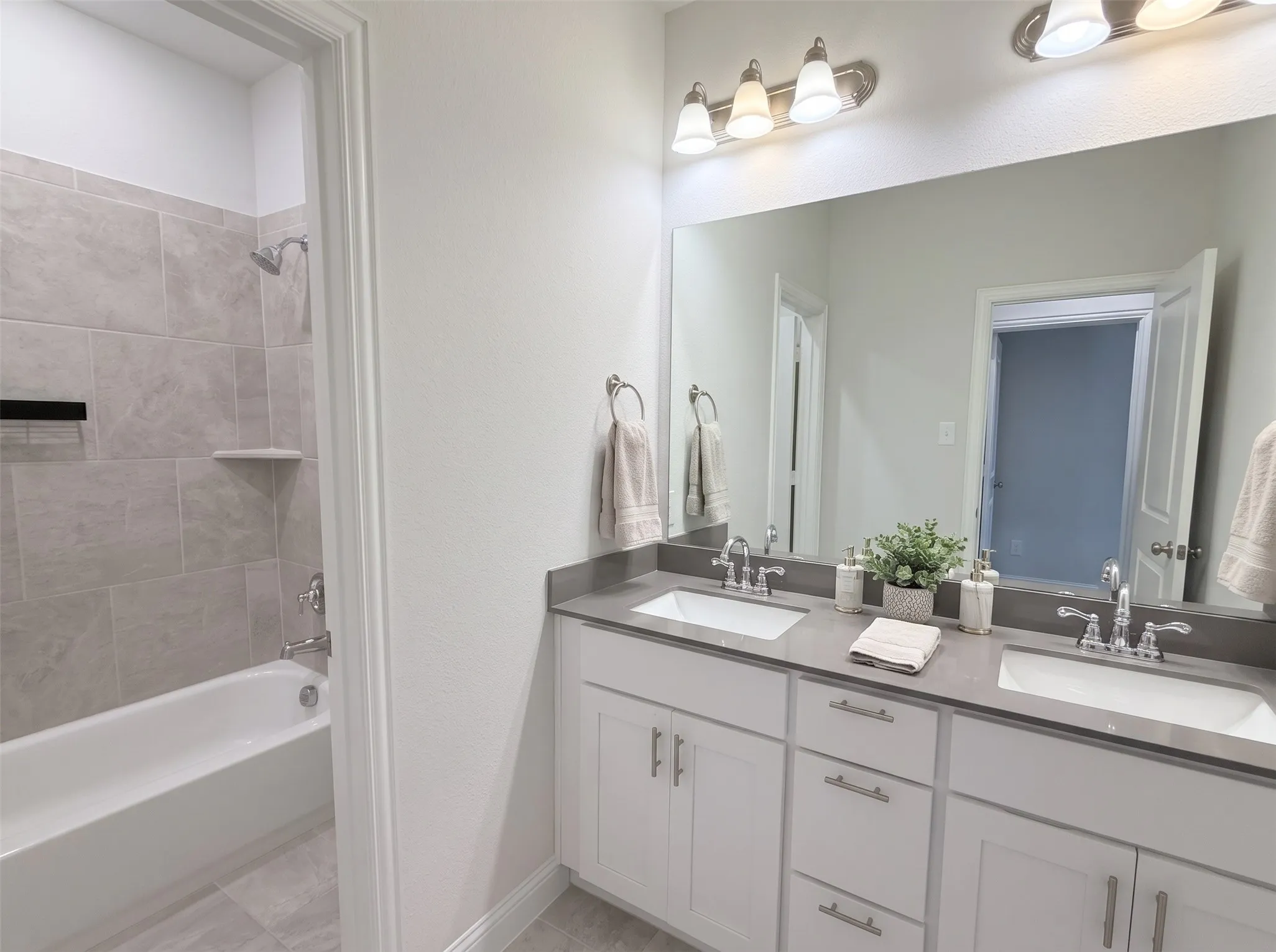 Townhouse For Sale in Collin County , 8120 Foraker Street, Frisco, Texas 75034, 3 Bedroom, 3 Bathroom, 2 Garage spaces, 2,146 Sqft, built in 2021, mls#21412490, Real Estate Agent in Frisco, Homes For Sale in Collin county, Homes For Sale in Frisco, Realtor in Frisco Texas, Real Estate Brokerage Independent Realty Texas, Luminita Cordes Realtor