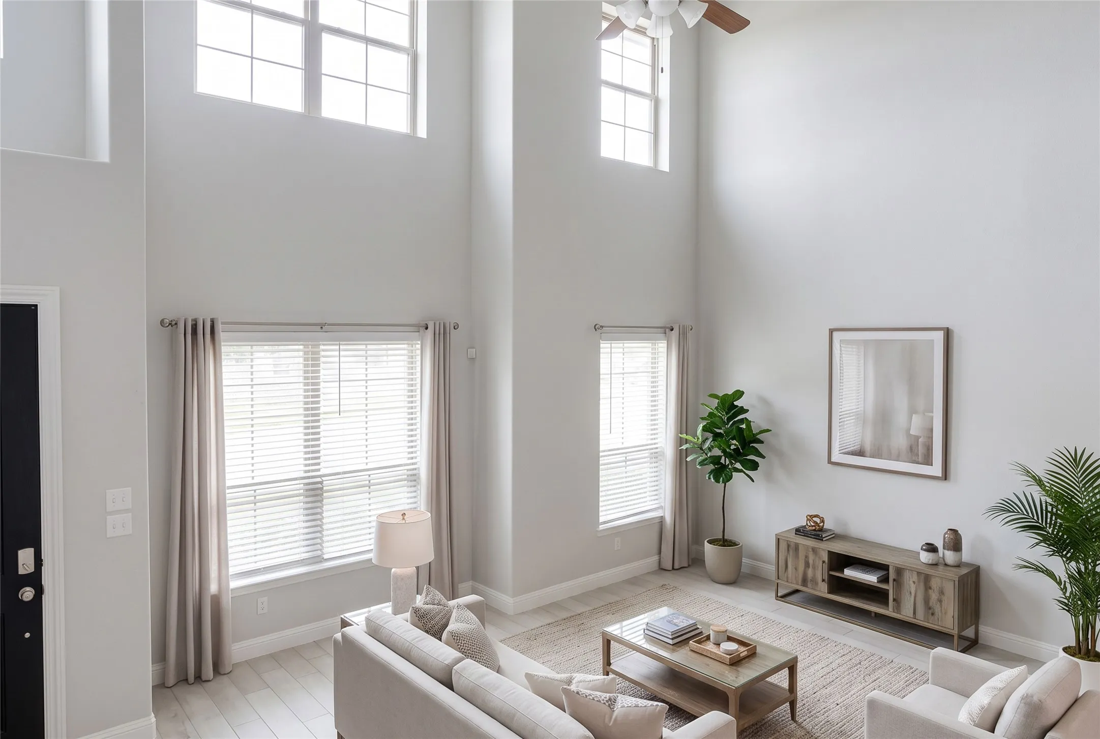 Townhouse For Sale in Collin County , 8120 Foraker Street, Frisco, Texas 75034, 3 Bedroom, 3 Bathroom, 2 Garage spaces, 2,146 Sqft, built in 2021, mls#21412490, Real Estate Agent in Frisco, Homes For Sale in Collin county, Homes For Sale in Frisco, Realtor in Frisco Texas, Real Estate Brokerage Independent Realty Texas, Luminita Cordes Realtor