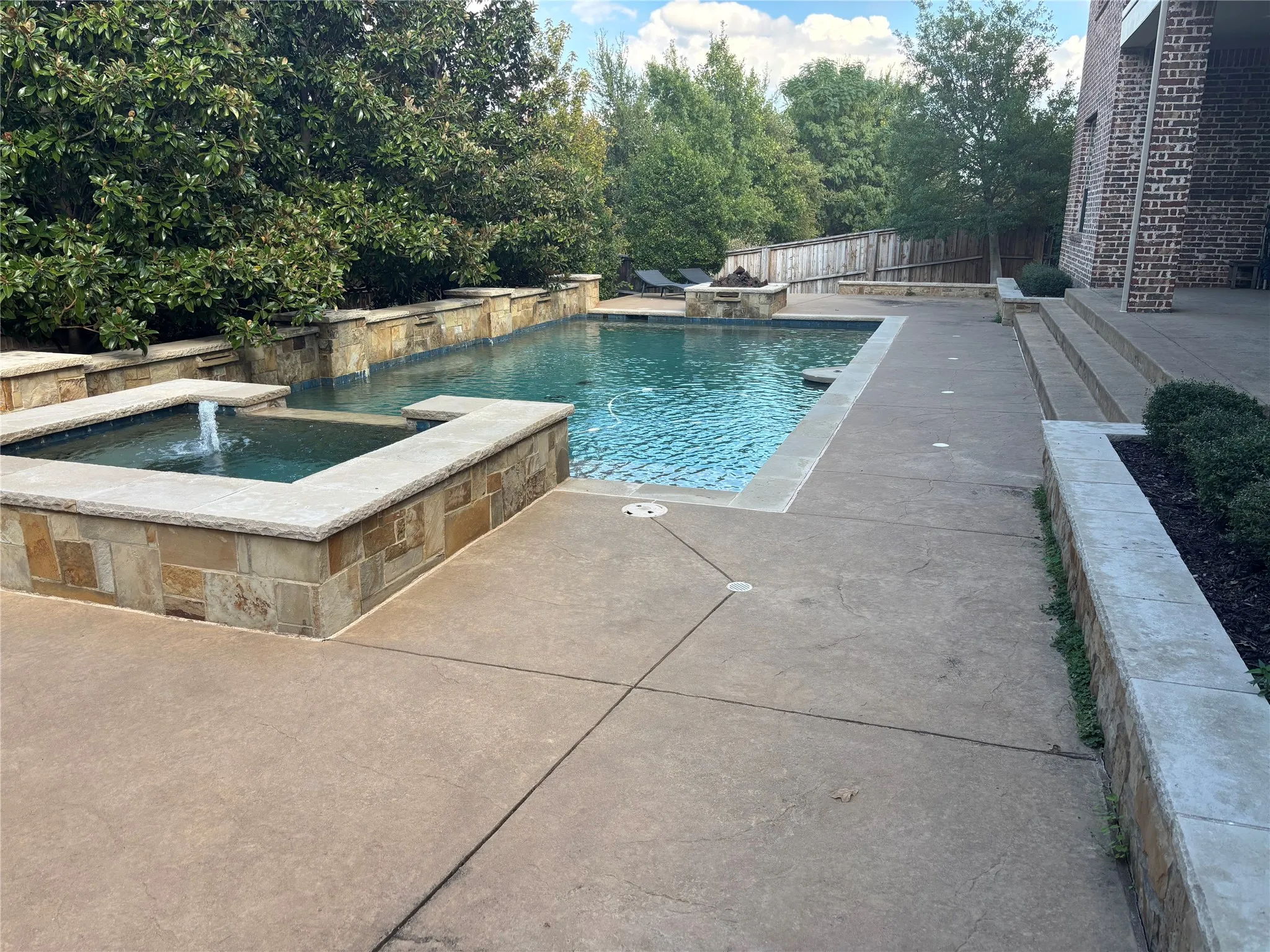 Single Family Residence For Sale in Tarrant County , 204 Saint Tropez Drive, Southlake, Texas 76092, 5 Bedroom, 5 Bathroom, 3 Garage spaces, 5,087 Sqft, built in 2013, mls#21412389, Real Estate Agent in Southlake, Homes For Sale in Tarrant county, Homes For Sale in Southlake, Realtor in Southlake Texas, Real Estate Brokerage Independent Realty Texas, Luminita Cordes Realtor