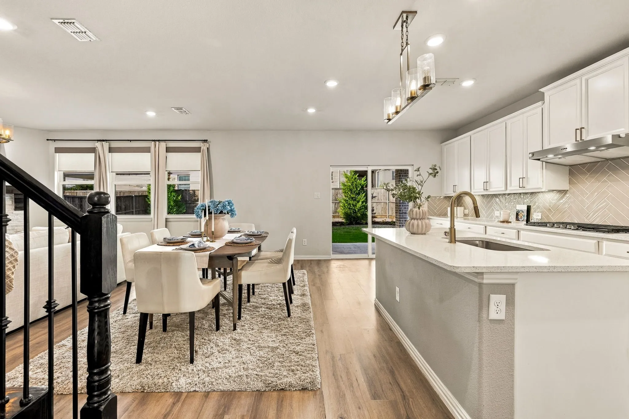 Single Family Residence For Sale in Denton County , 2329 Bella Court, Carrollton, Texas 75010, 3 Bedroom, 3 Bathroom, 2 Garage spaces, 2,405 Sqft, built in 2019, mls#21410394, Real Estate Agent in Carrollton, Homes For Sale in Denton county, Homes For Sale in Carrollton, Realtor in Carrollton Texas, Real Estate Brokerage Independent Realty Texas, Luminita Cordes Realtor