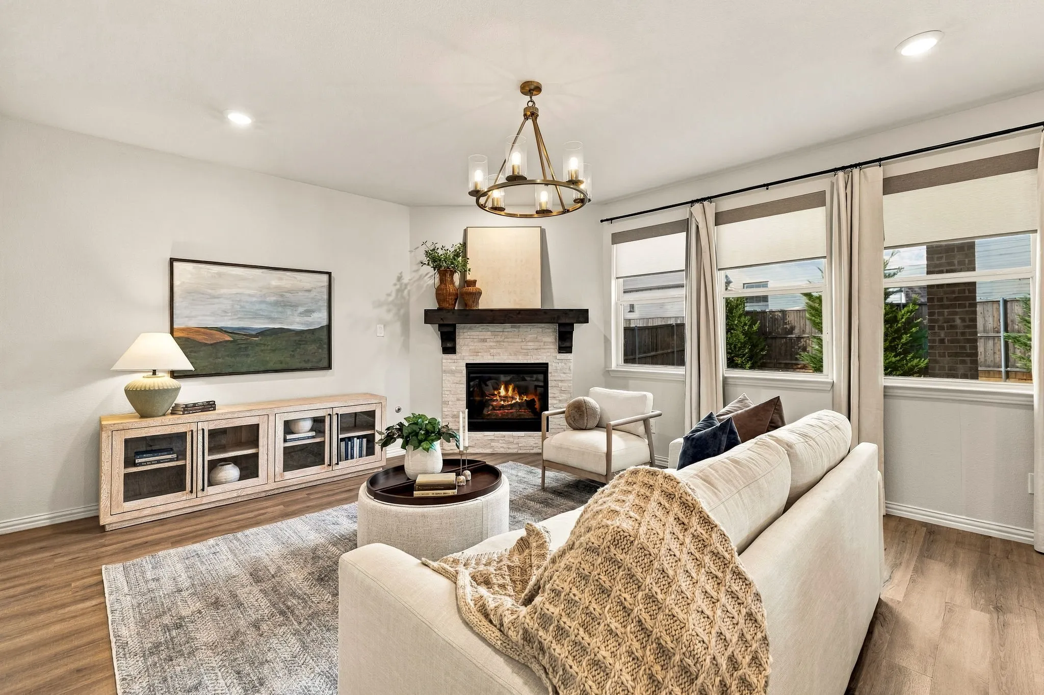 Single Family Residence For Sale in Denton County , 2329 Bella Court, Carrollton, Texas 75010, 3 Bedroom, 3 Bathroom, 2 Garage spaces, 2,405 Sqft, built in 2019, mls#21410394, Real Estate Agent in Carrollton, Homes For Sale in Denton county, Homes For Sale in Carrollton, Realtor in Carrollton Texas, Real Estate Brokerage Independent Realty Texas, Luminita Cordes Realtor