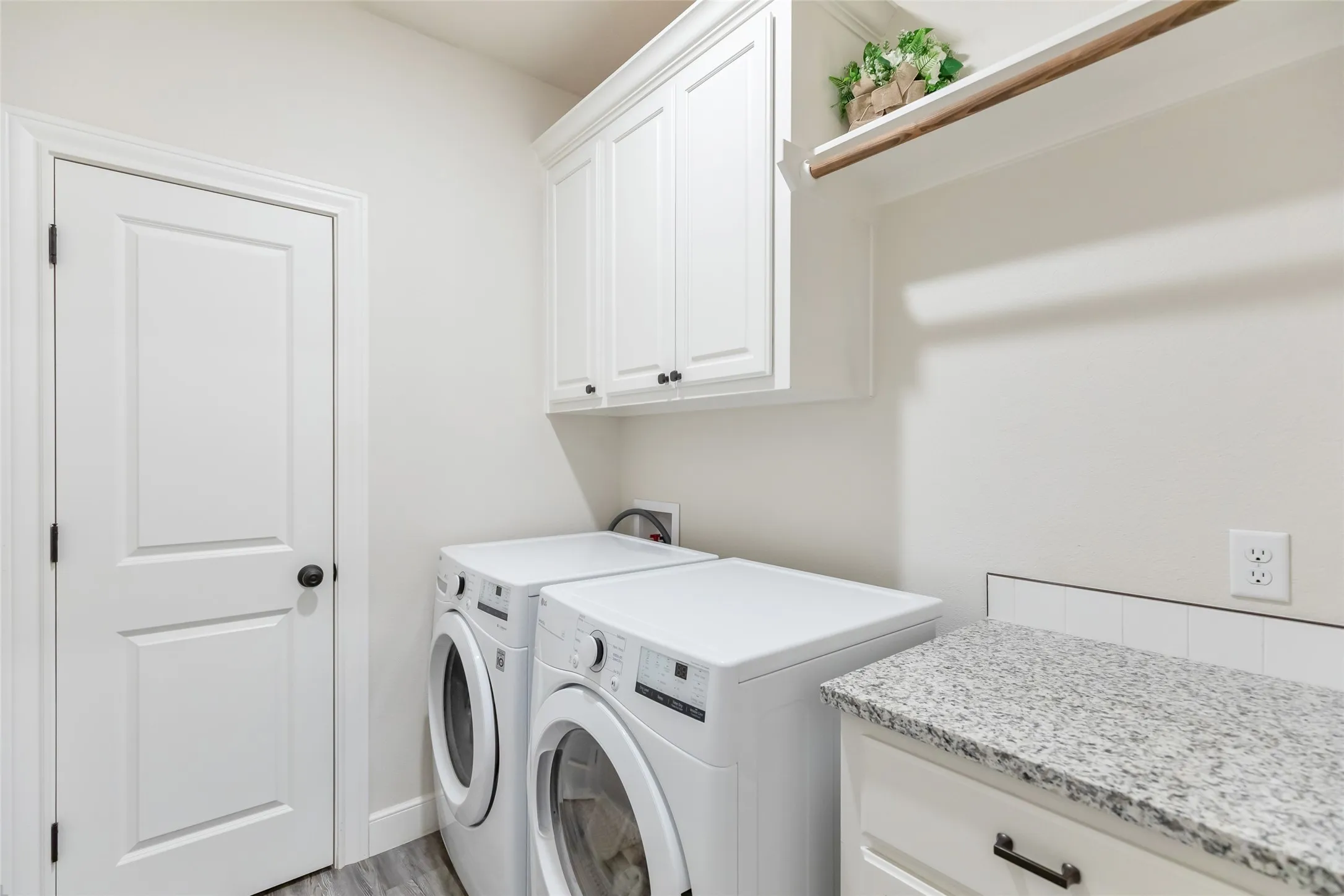 Single Family Residence For Sale in Taylor County , 207 Spring Park Way, Abilene, Texas 79602, 4 Bedroom, 2 Bathroom, 2 Garage spaces, 1,675 Sqft, built in 2020, mls#21402034, Real Estate Agent in Abilene, Homes For Sale in Taylor county, Homes For Sale in Abilene, Realtor in Abilene Texas, Real Estate Brokerage Independent Realty Texas, Luminita Cordes Realtor