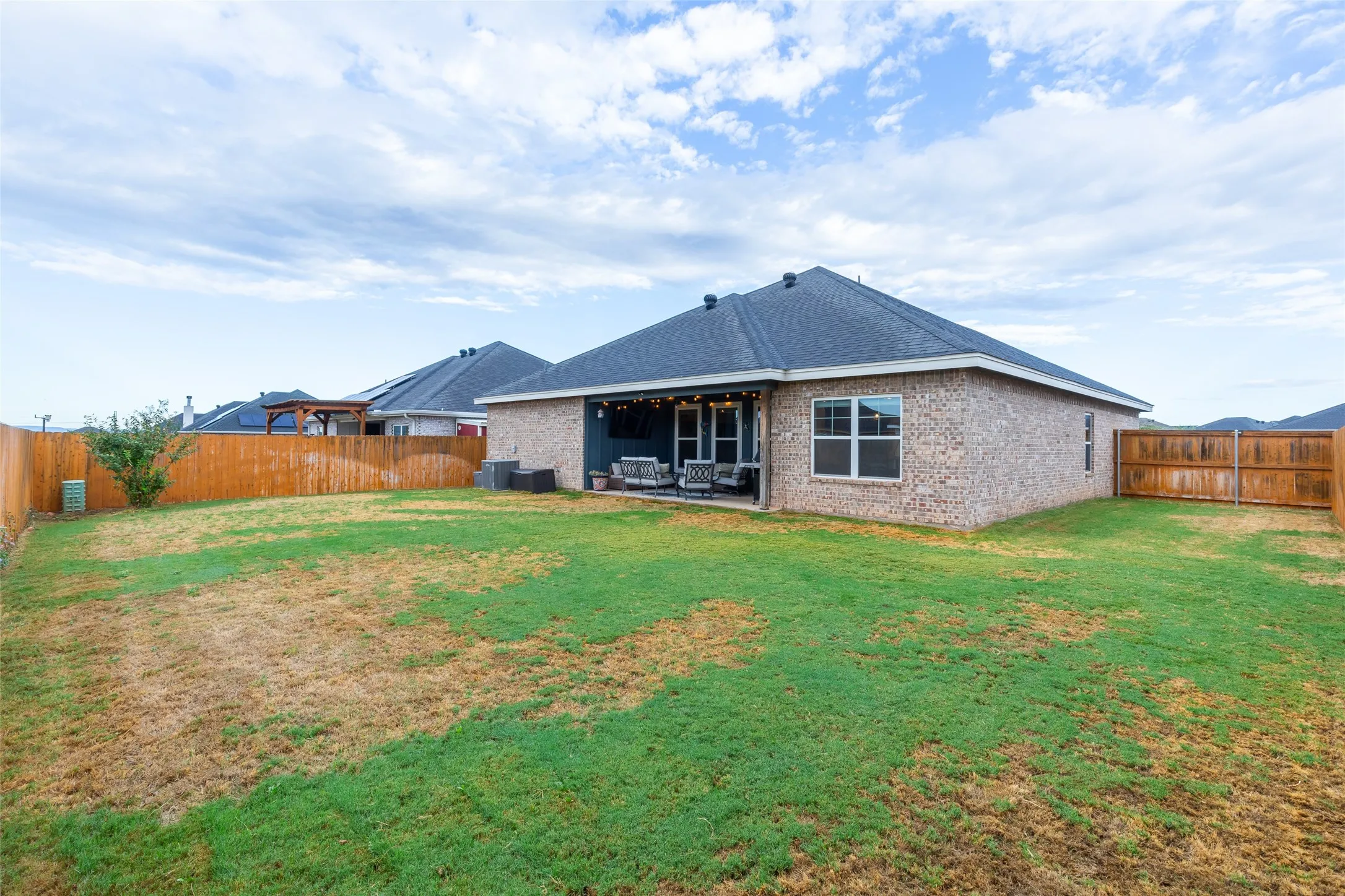 Single Family Residence For Sale in Taylor County , 207 Spring Park Way, Abilene, Texas 79602, 4 Bedroom, 2 Bathroom, 2 Garage spaces, 1,675 Sqft, built in 2020, mls#21402034, Real Estate Agent in Abilene, Homes For Sale in Taylor county, Homes For Sale in Abilene, Realtor in Abilene Texas, Real Estate Brokerage Independent Realty Texas, Luminita Cordes Realtor