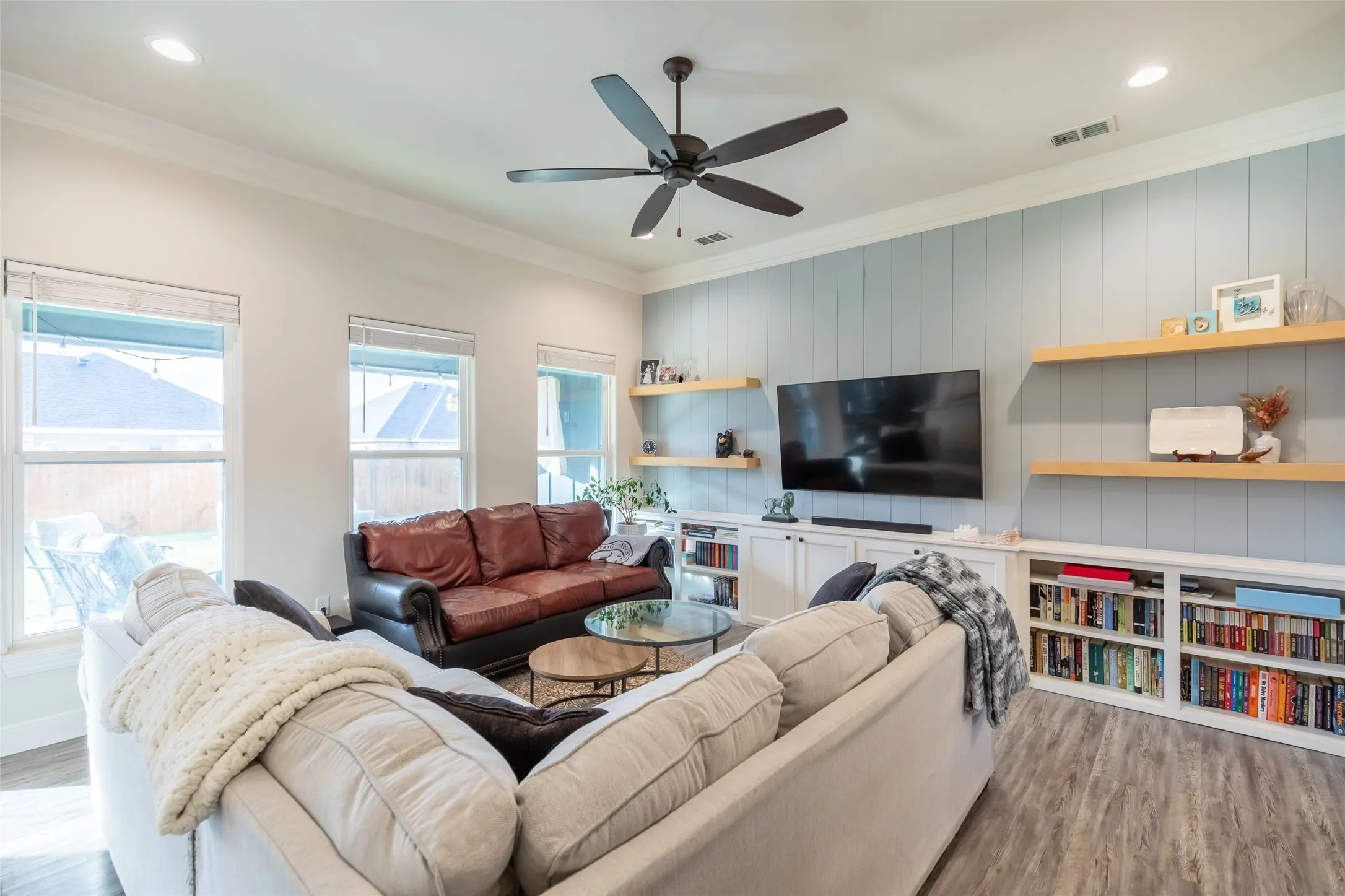Single Family Residence For Sale in Taylor County , 207 Spring Park Way, Abilene, Texas 79602, 4 Bedroom, 2 Bathroom, 2 Garage spaces, 1,675 Sqft, built in 2020, mls#21402034, Real Estate Agent in Abilene, Homes For Sale in Taylor county, Homes For Sale in Abilene, Realtor in Abilene Texas, Real Estate Brokerage Independent Realty Texas, Luminita Cordes Realtor