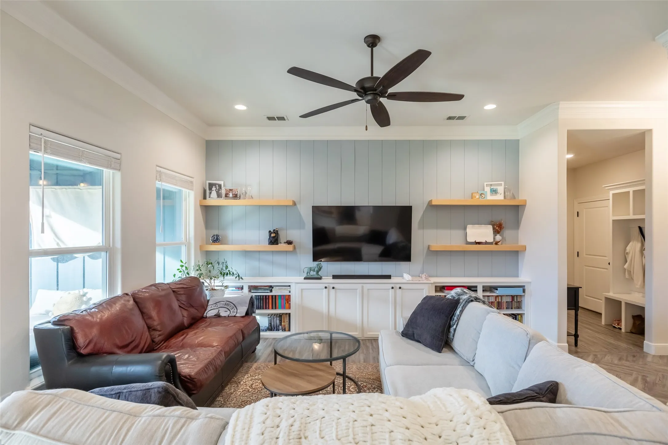 Single Family Residence For Sale in Taylor County , 207 Spring Park Way, Abilene, Texas 79602, 4 Bedroom, 2 Bathroom, 2 Garage spaces, 1,675 Sqft, built in 2020, mls#21402034, Real Estate Agent in Abilene, Homes For Sale in Taylor county, Homes For Sale in Abilene, Realtor in Abilene Texas, Real Estate Brokerage Independent Realty Texas, Luminita Cordes Realtor