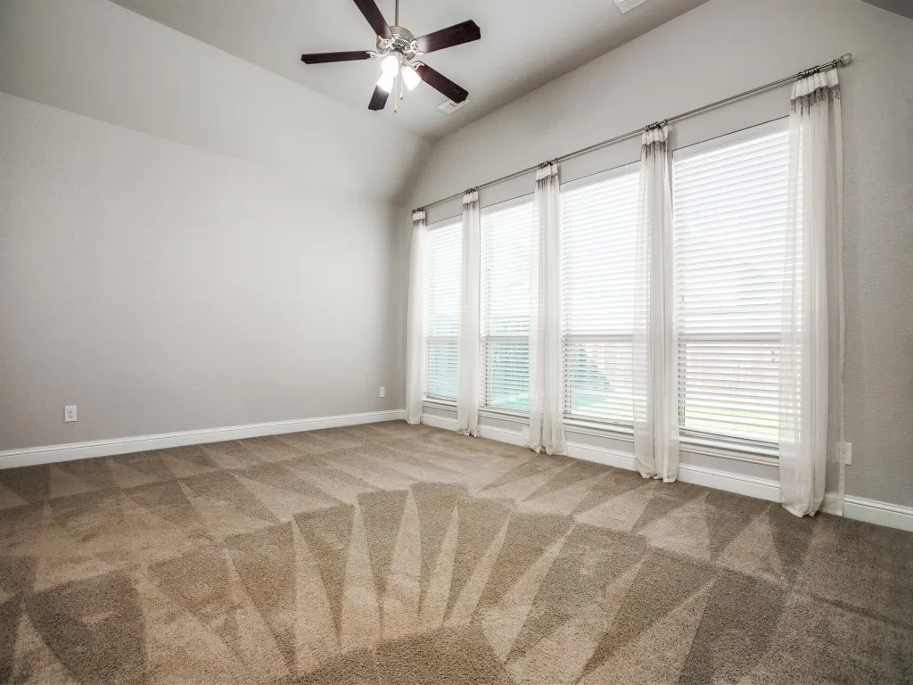 Single Family Residence For Rent in Collin County , 829 Underwood Lane, Celina, Texas 75009, 4 Bedroom, 3 Bathroom, 2 Garage spaces, 2,313 Sqft, built in 2017, mls#21409989, Real Estate Agent in Celina, Homes For Rent in Collin county, Homes For Rent in Celina, Realtor in Celina Texas, Real Estate Brokerage Independent Realty Texas, Luminita Cordes Realtor