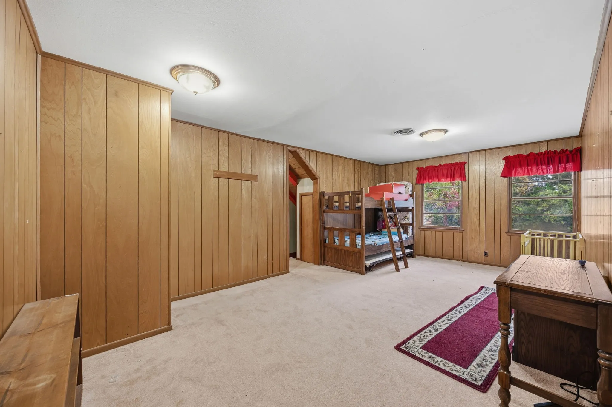 Single Family Residence For Sale in Dallas County , 1513 Francis Street, Carrollton, Texas 75006, 7 Bedroom, 5 Bathroom, 2 Garage spaces, 4,909 Sqft, built in 1952, mls#21412557, Real Estate Agent in Carrollton, Homes For Sale in Dallas county, Homes For Sale in Carrollton, Realtor in Carrollton Texas, Real Estate Brokerage Independent Realty Texas, Luminita Cordes Realtor