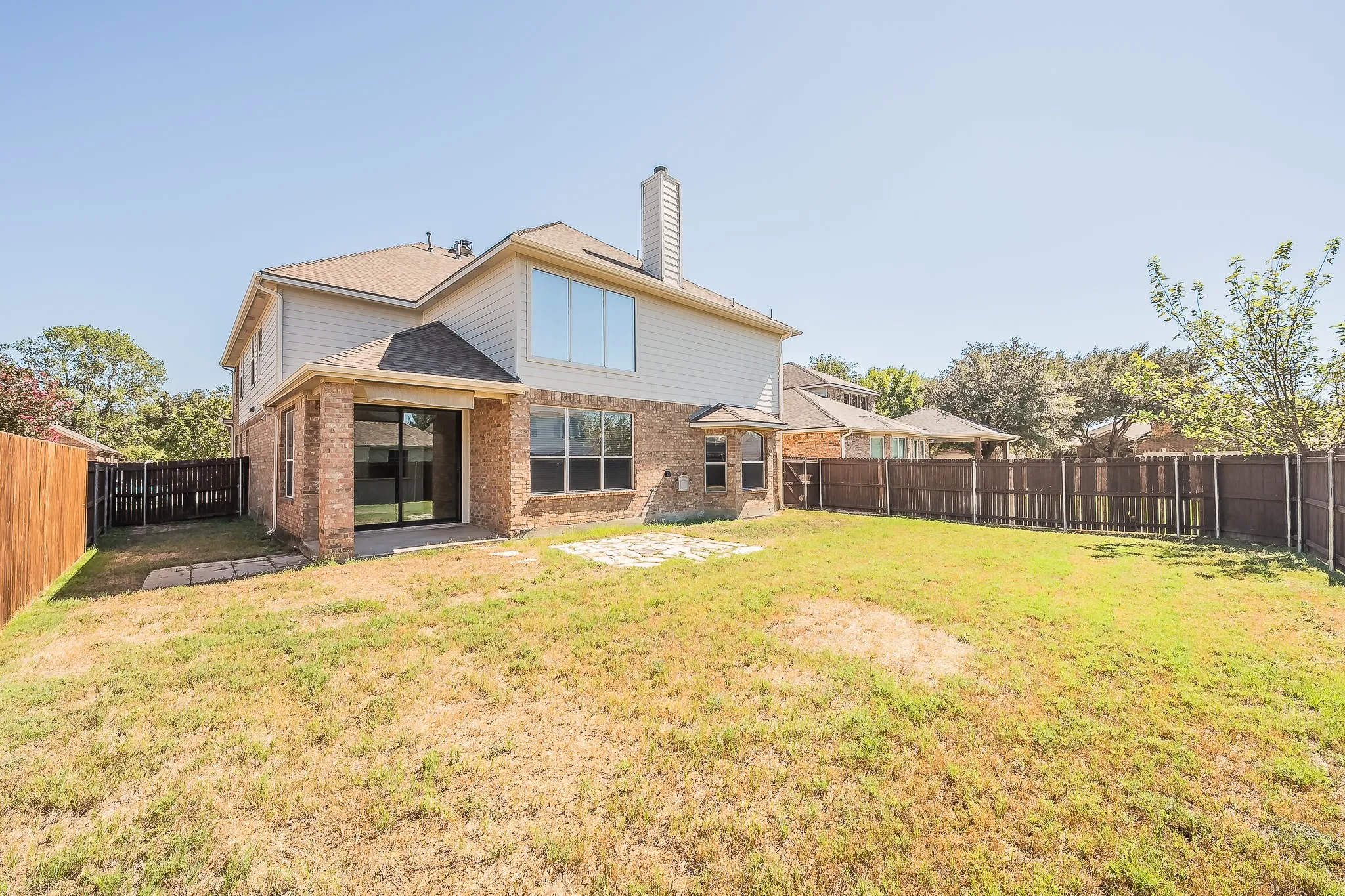 Single Family Residence For Sale in Tarrant County , 10305 Stoneside Trail, Fort Worth, Texas 76244, 5 Bedroom, 5 Bathroom, 2 Garage spaces, 3,740 Sqft, built in 2006, mls#21413530, Real Estate Agent in Fort Worth, Homes For Sale in Tarrant county, Homes For Sale in Fort Worth, Realtor in Fort Worth Texas, Real Estate Brokerage Independent Realty Texas, Luminita Cordes Realtor