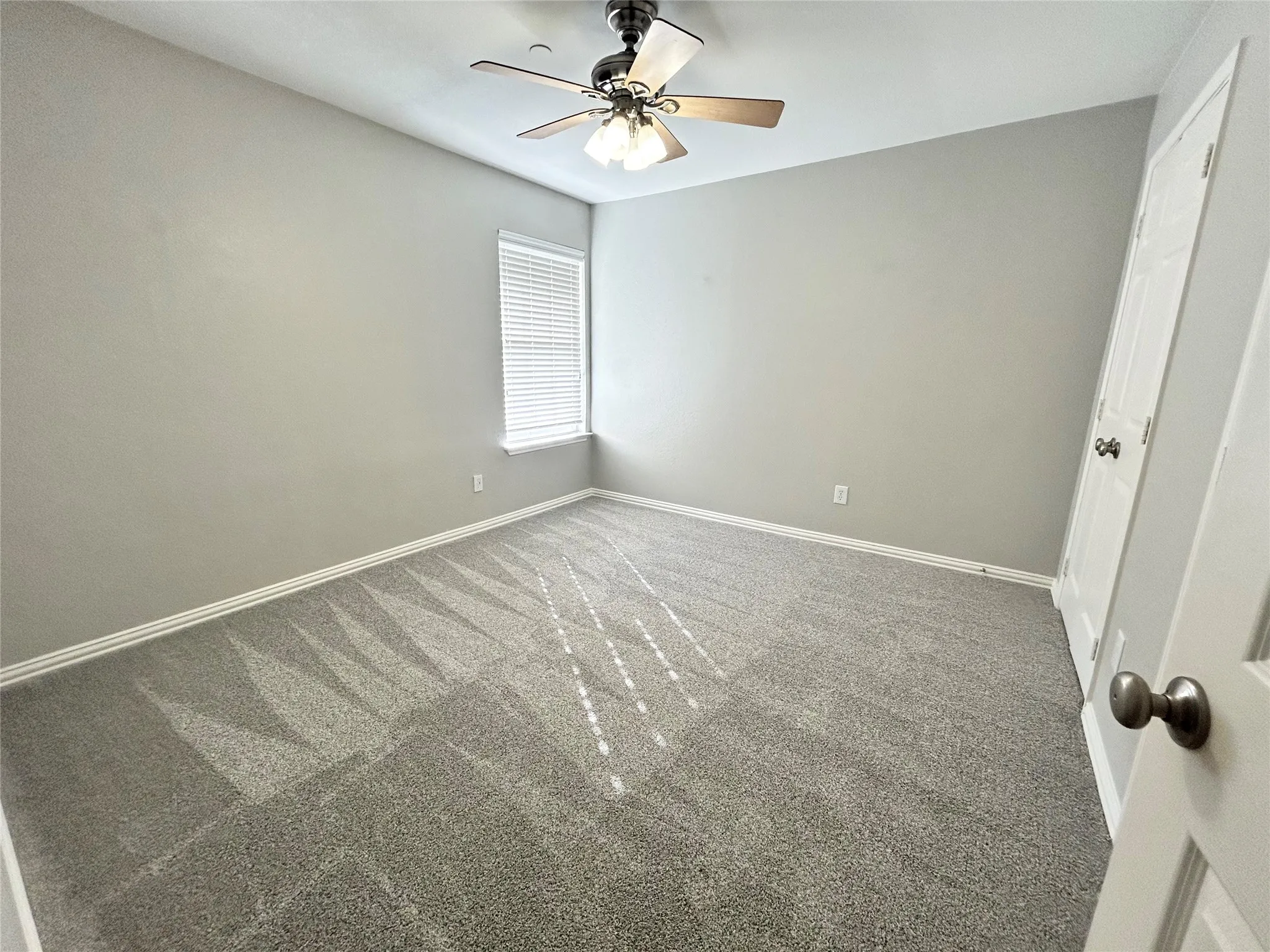 Townhouse For Rent in Collin County , 8517 Hunters Trace Lane, Plano, Texas 75024, 3 Bedroom, 3 Bathroom, 2 Garage spaces, 1,585 Sqft, built in 2001, mls#21405658, Real Estate Agent in Plano, Homes For Rent in Collin county, Homes For Rent in Plano, Realtor in Plano Texas, Real Estate Brokerage Independent Realty Texas, Luminita Cordes Realtor