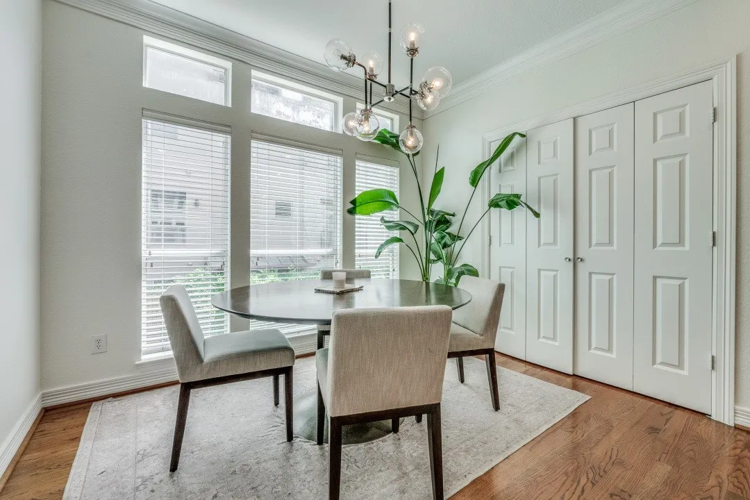 Townhouse For Rent in Dallas County , 2910 State Street, Dallas, Texas 75204, 3 Bedroom, 4 Bathroom, 2 Garage spaces, 2,132 Sqft, built in 2001, mls#21413031, Real Estate Agent in Dallas, Homes For Rent in Dallas county, Homes For Rent in Dallas, Realtor in Dallas Texas, Real Estate Brokerage Independent Realty Texas, Luminita Cordes Realtor