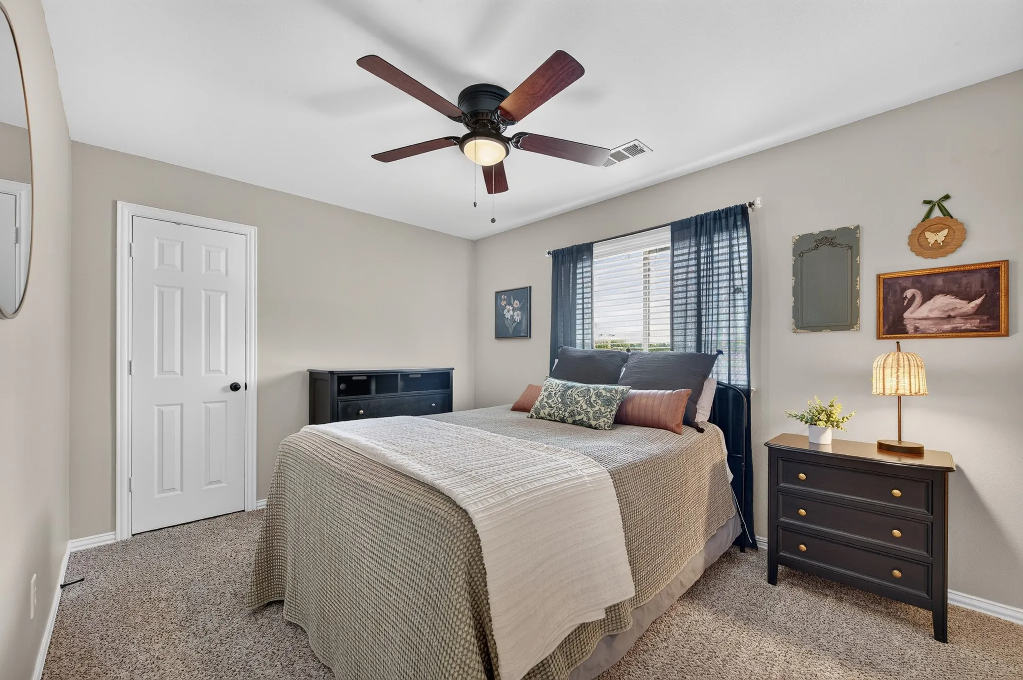Single Family Residence For Sale in Denton County , 2039 Camelot Drive, Lewisville, Texas 75067, 4 Bedroom, 3 Bathroom, 2 Garage spaces, 2,687 Sqft, built in 1999, mls#21407678, Real Estate Agent in Lewisville, Homes For Sale in Denton county, Homes For Sale in Lewisville, Realtor in Lewisville Texas, Real Estate Brokerage Independent Realty Texas, Luminita Cordes Realtor
