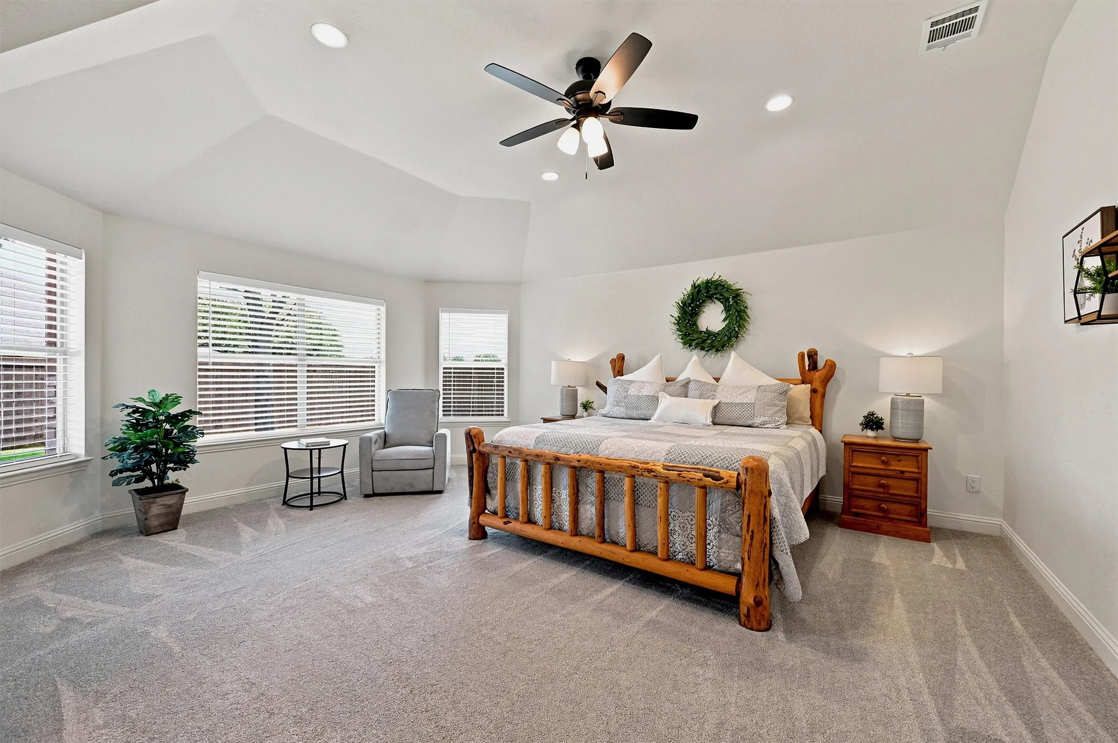Single Family Residence For Rent in Collin County , 1341 Cedar Lake Drive, Prosper, Texas 75078, 4 Bedroom, 2 Bathroom, 3 Garage spaces, 2,818 Sqft, built in 2005, mls#21413394, Real Estate Agent in Prosper, Homes For Rent in Collin county, Homes For Rent in Prosper, Realtor in Prosper Texas, Real Estate Brokerage Independent Realty Texas, Luminita Cordes Realtor