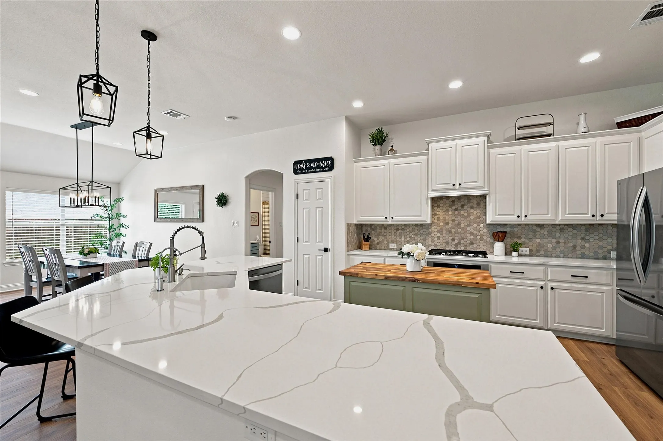 Single Family Residence For Rent in Collin County , 1341 Cedar Lake Drive, Prosper, Texas 75078, 4 Bedroom, 2 Bathroom, 3 Garage spaces, 2,818 Sqft, built in 2005, mls#21413394, Real Estate Agent in Prosper, Homes For Rent in Collin county, Homes For Rent in Prosper, Realtor in Prosper Texas, Real Estate Brokerage Independent Realty Texas, Luminita Cordes Realtor