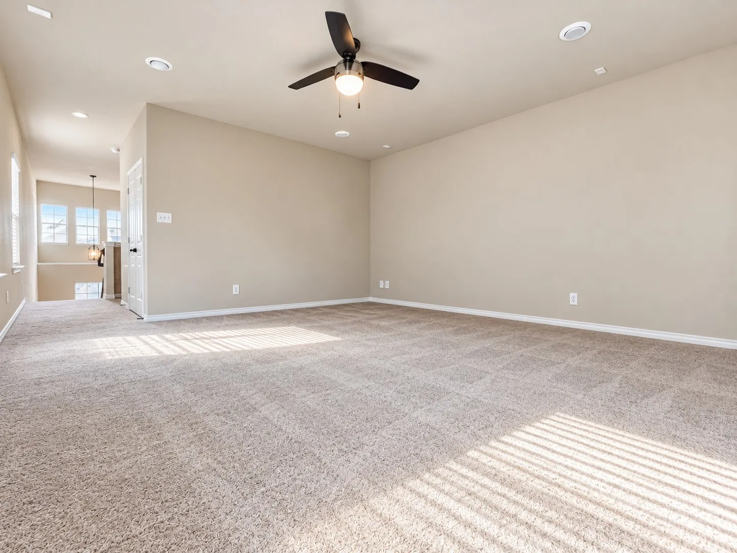Townhouse For Rent in Denton County , 4248 Comanche Drive, Carrollton, Texas 75010, 3 Bedroom, 3 Bathroom, 2 Garage spaces, 2,264 Sqft, built in 2011, mls#21412528, Real Estate Agent in Carrollton, Homes For Rent in Denton county, Homes For Rent in Carrollton, Realtor in Carrollton Texas, Real Estate Brokerage Independent Realty Texas, Luminita Cordes Realtor