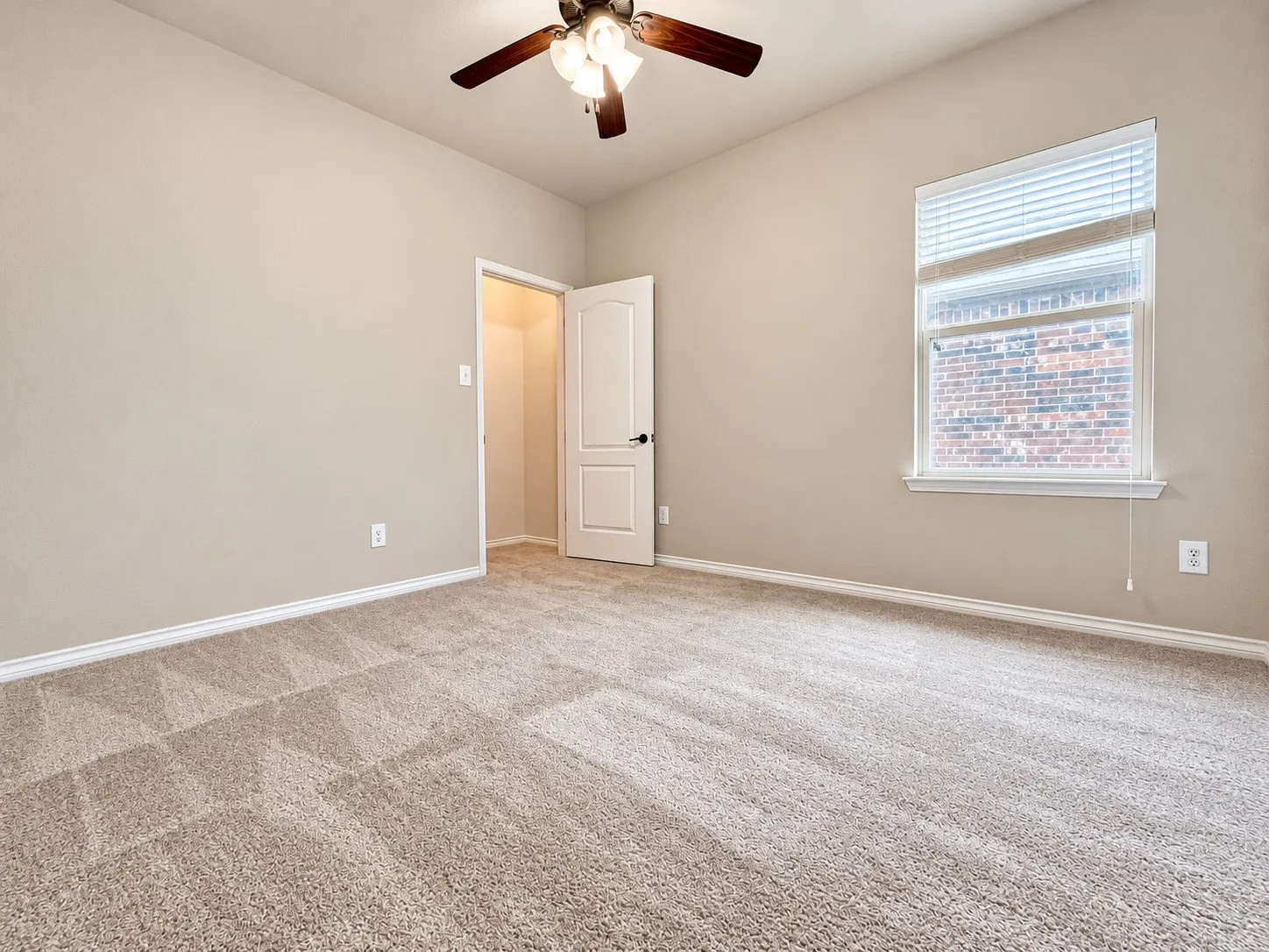 Townhouse For Rent in Denton County , 4248 Comanche Drive, Carrollton, Texas 75010, 3 Bedroom, 3 Bathroom, 2 Garage spaces, 2,264 Sqft, built in 2011, mls#21412528, Real Estate Agent in Carrollton, Homes For Rent in Denton county, Homes For Rent in Carrollton, Realtor in Carrollton Texas, Real Estate Brokerage Independent Realty Texas, Luminita Cordes Realtor