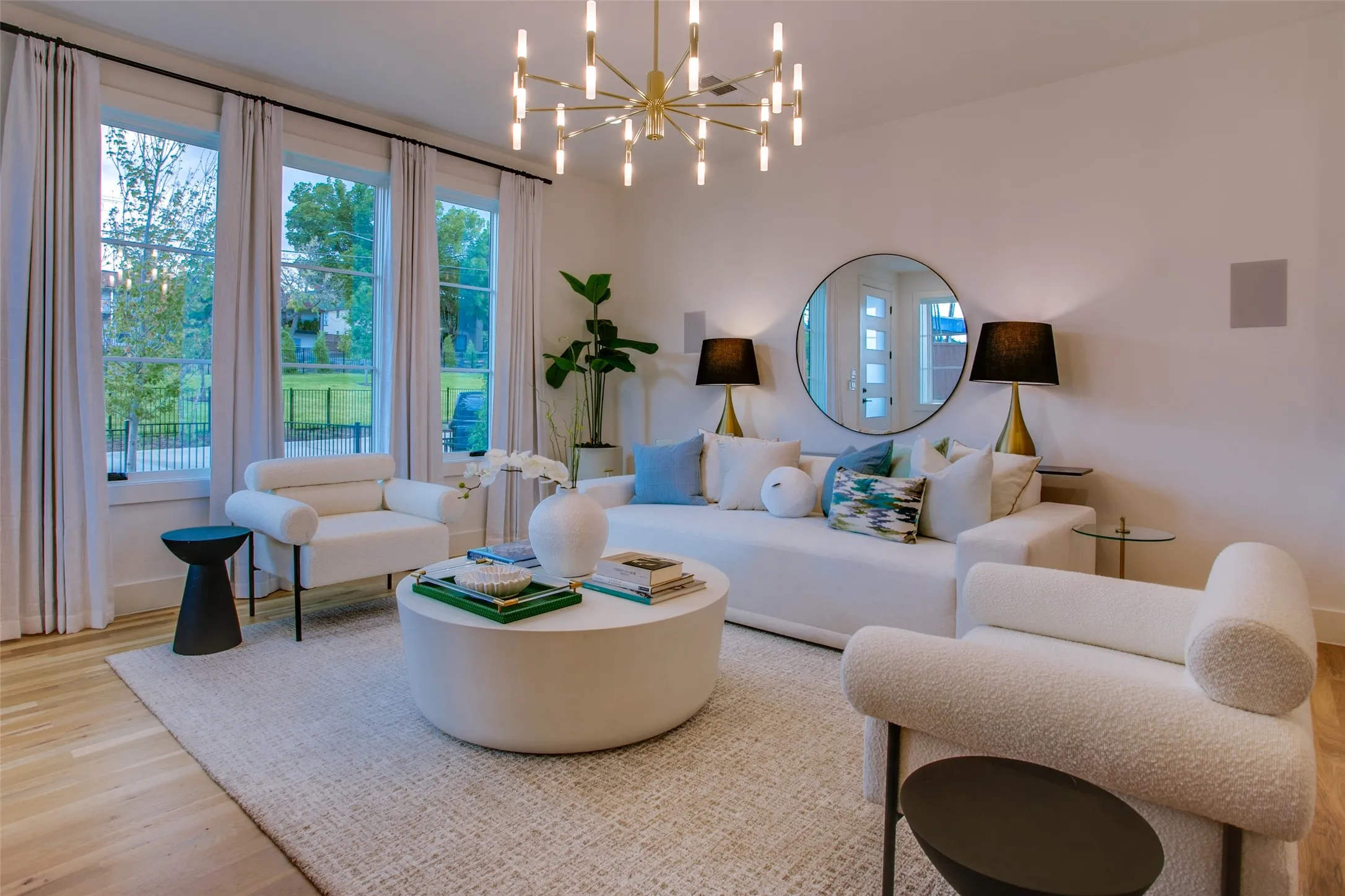 Condominium For Sale in Dallas County , 7207 Gaston Avenue 1404, Dallas, Texas 75206, 2 Bedroom, 3 Bathroom, 2 Garage spaces, 1,370 Sqft, built in 2024, mls#21413652, Real Estate Agent in Dallas, Homes For Sale in Dallas county, Homes For Sale in Dallas, Realtor in Dallas Texas, Real Estate Brokerage Independent Realty Texas, Luminita Cordes Realtor