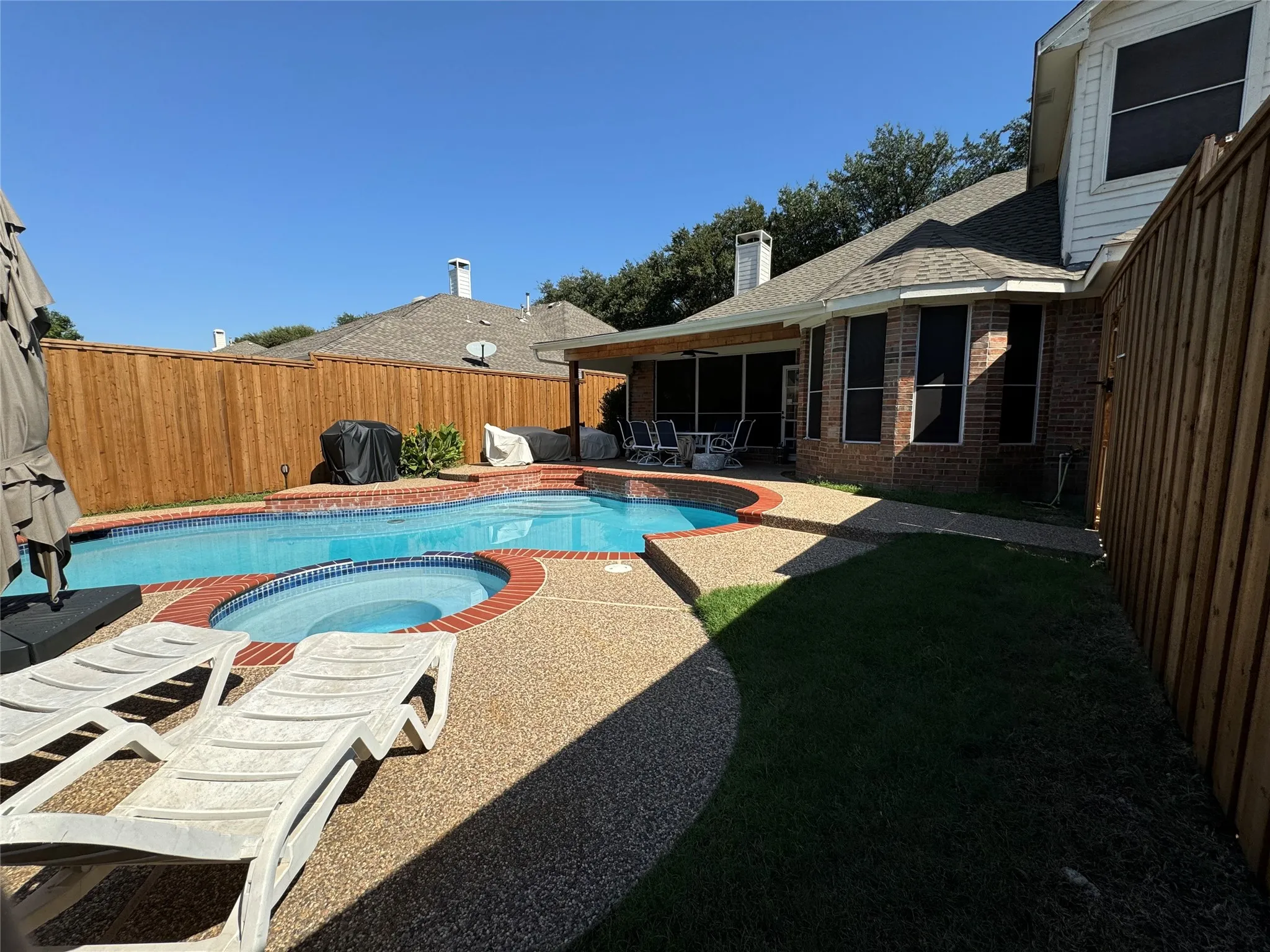 Single Family Residence For Rent in Collin County , 6821 Patrick Lane, Plano, Texas 75024, 4 Bedroom, 4 Bathroom, 2 Garage spaces, 3,296 Sqft, built in 1995, mls#21409882, Real Estate Agent in Plano, Homes For Rent in Collin county, Homes For Rent in Plano, Realtor in Plano Texas, Real Estate Brokerage Independent Realty Texas, Luminita Cordes Realtor