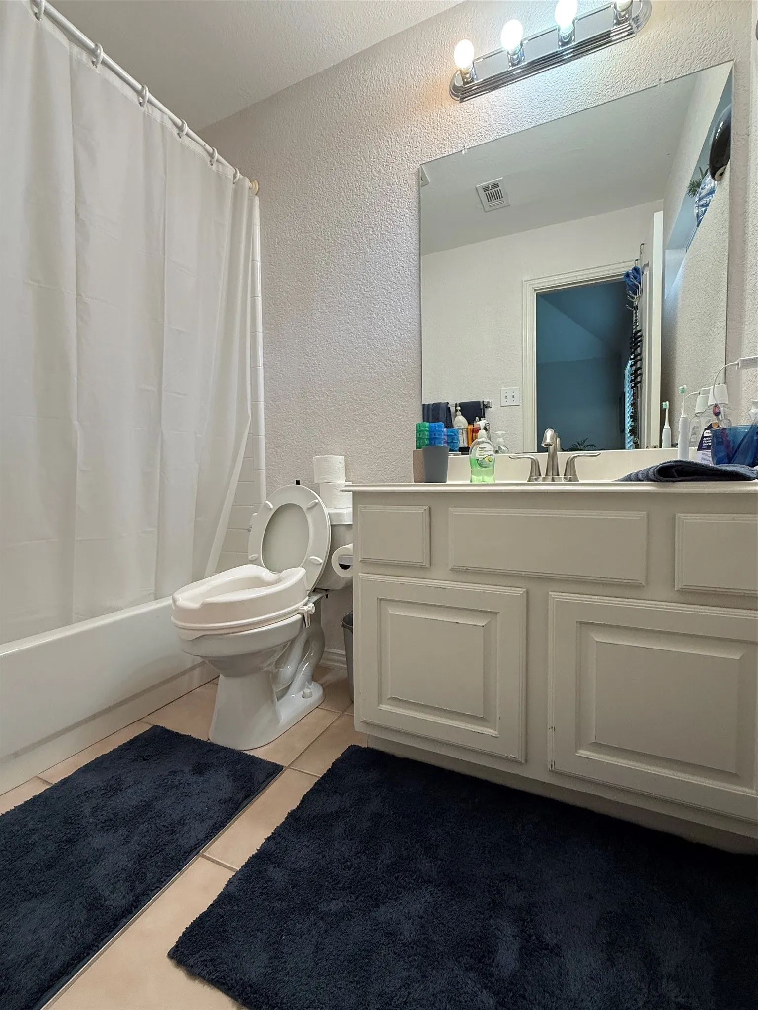 Single Family Residence For Rent in Collin County , 6821 Patrick Lane, Plano, Texas 75024, 4 Bedroom, 4 Bathroom, 2 Garage spaces, 3,296 Sqft, built in 1995, mls#21409882, Real Estate Agent in Plano, Homes For Rent in Collin county, Homes For Rent in Plano, Realtor in Plano Texas, Real Estate Brokerage Independent Realty Texas, Luminita Cordes Realtor