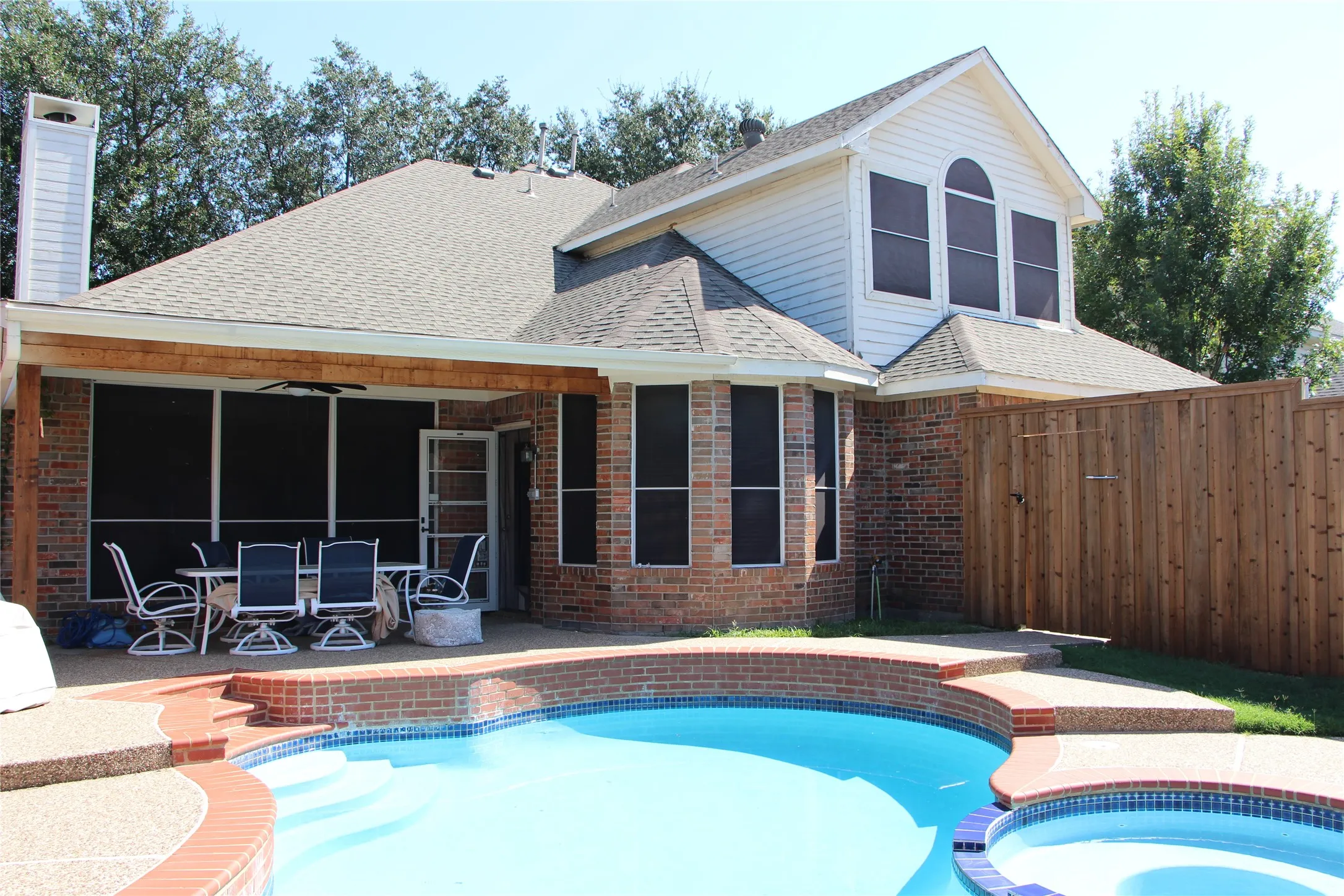 Single Family Residence For Rent in Collin County , 6821 Patrick Lane, Plano, Texas 75024, 4 Bedroom, 4 Bathroom, 2 Garage spaces, 3,296 Sqft, built in 1995, mls#21409882, Real Estate Agent in Plano, Homes For Rent in Collin county, Homes For Rent in Plano, Realtor in Plano Texas, Real Estate Brokerage Independent Realty Texas, Luminita Cordes Realtor