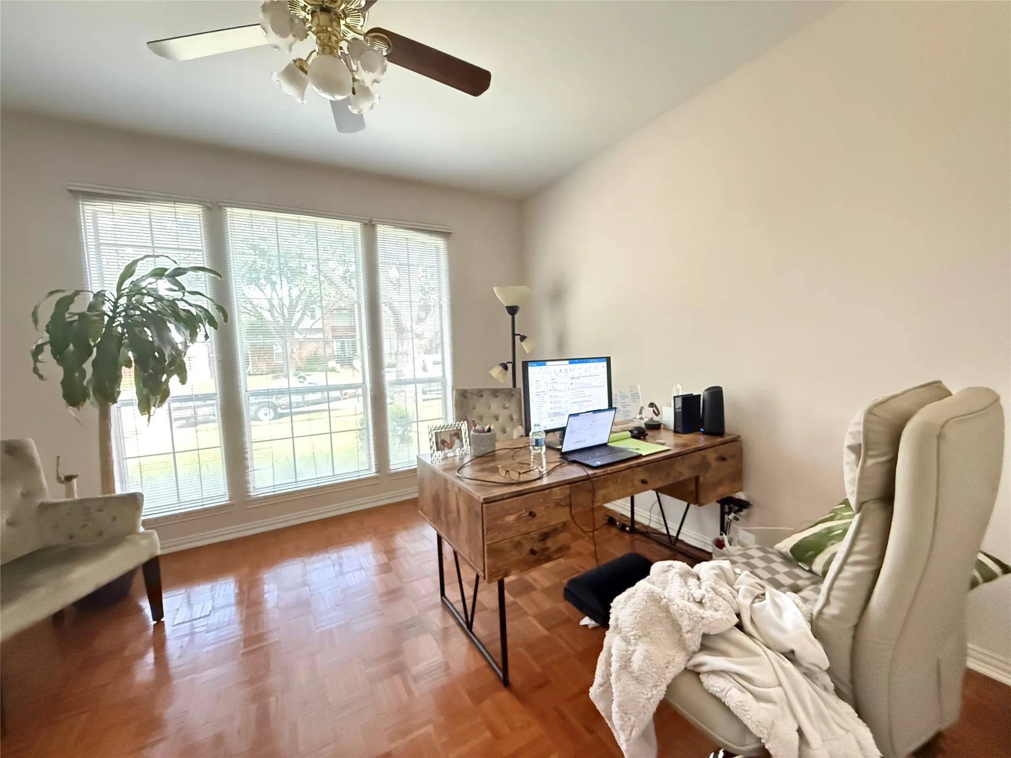 Single Family Residence For Rent in Collin County , 6821 Patrick Lane, Plano, Texas 75024, 4 Bedroom, 4 Bathroom, 2 Garage spaces, 3,296 Sqft, built in 1995, mls#21409882, Real Estate Agent in Plano, Homes For Rent in Collin county, Homes For Rent in Plano, Realtor in Plano Texas, Real Estate Brokerage Independent Realty Texas, Luminita Cordes Realtor