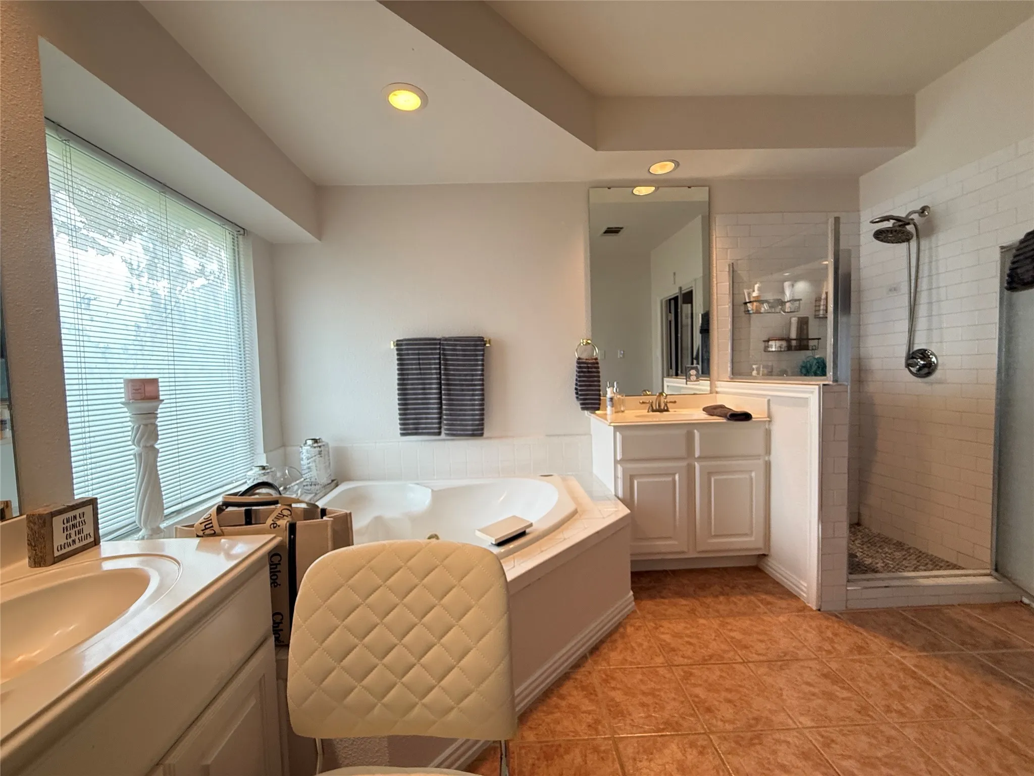Single Family Residence For Rent in Collin County , 6821 Patrick Lane, Plano, Texas 75024, 4 Bedroom, 4 Bathroom, 2 Garage spaces, 3,296 Sqft, built in 1995, mls#21409882, Real Estate Agent in Plano, Homes For Rent in Collin county, Homes For Rent in Plano, Realtor in Plano Texas, Real Estate Brokerage Independent Realty Texas, Luminita Cordes Realtor