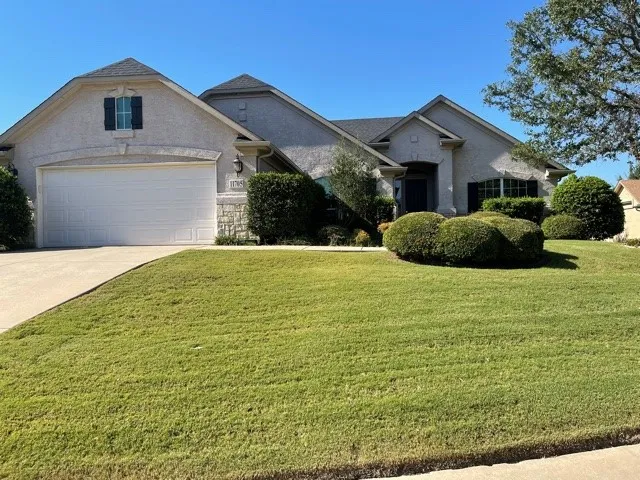 Single Family Residence For Rent in Denton County , 11705 Oak Brook Court, Denton, Texas 76207, 2 Bedroom, 2 Bathroom, 2 Garage spaces, 1,937 Sqft, built in 2006, mls#21383715, Real Estate Agent in Denton, Homes For Rent in Denton county, Homes For Rent in Denton, Realtor in Denton Texas, Real Estate Brokerage Independent Realty Texas, Luminita Cordes Realtor