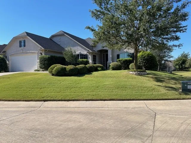 Single Family Residence For Rent in Denton County , 11705 Oak Brook Court, Denton, Texas 76207, 2 Bedroom, 2 Bathroom, 2 Garage spaces, 1,937 Sqft, built in 2006, mls#21383715, Real Estate Agent in Denton, Homes For Rent in Denton county, Homes For Rent in Denton, Realtor in Denton Texas, Real Estate Brokerage Independent Realty Texas, Luminita Cordes Realtor