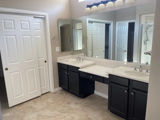 Single Family Residence For Rent in Denton County , 11705 Oak Brook Court, Denton, Texas 76207, 2 Bedroom, 2 Bathroom, 2 Garage spaces, 1,937 Sqft, built in 2006, mls#21383715, Real Estate Agent in Denton, Homes For Rent in Denton county, Homes For Rent in Denton, Realtor in Denton Texas, Real Estate Brokerage Independent Realty Texas, Luminita Cordes Realtor