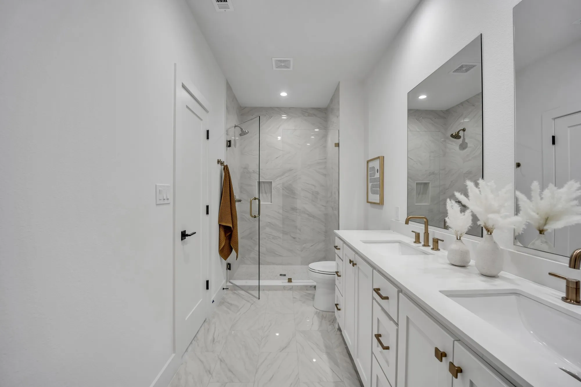 Condominium For Sale in Dallas County , 7207 Gaston Avenue 906, Dallas, Texas 75206, 2 Bedroom, 3 Bathroom, 2 Garage spaces, 1,649 Sqft, built in 2024, mls#21413663, Real Estate Agent in Dallas, Homes For Sale in Dallas county, Homes For Sale in Dallas, Realtor in Dallas Texas, Real Estate Brokerage Independent Realty Texas, Luminita Cordes Realtor