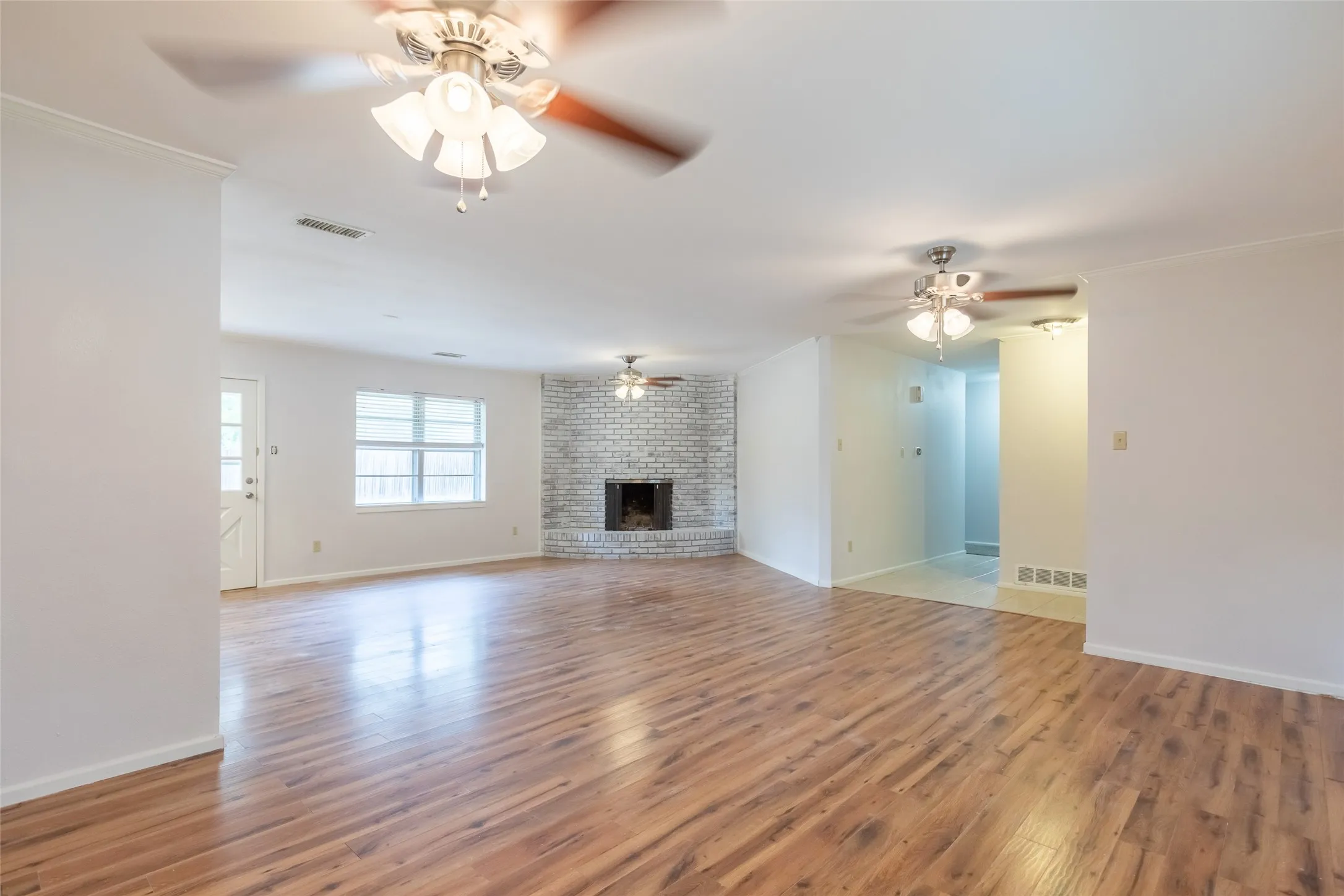 Single Family Residence For Sale in Taylor County , 2966 Arrowhead Drive, Abilene, Texas 79606, 3 Bedroom, 2 Bathroom, 2 Garage spaces, 1,840 Sqft, built in 1964, mls#21409872, Real Estate Agent in Abilene, Homes For Sale in Taylor county, Homes For Sale in Abilene, Realtor in Abilene Texas, Real Estate Brokerage Independent Realty Texas, Luminita Cordes Realtor