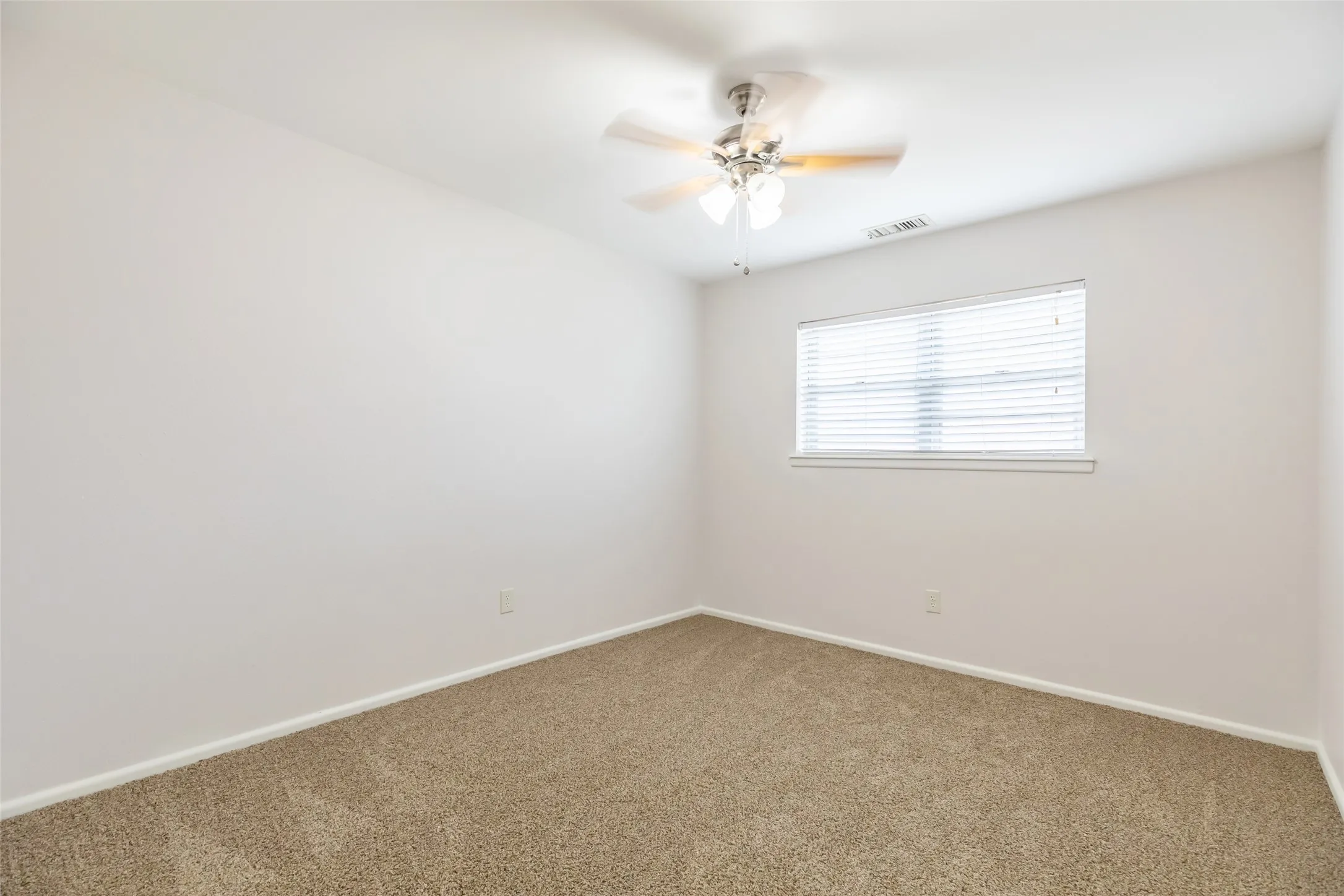 Single Family Residence For Sale in Taylor County , 2966 Arrowhead Drive, Abilene, Texas 79606, 3 Bedroom, 2 Bathroom, 2 Garage spaces, 1,840 Sqft, built in 1964, mls#21409872, Real Estate Agent in Abilene, Homes For Sale in Taylor county, Homes For Sale in Abilene, Realtor in Abilene Texas, Real Estate Brokerage Independent Realty Texas, Luminita Cordes Realtor