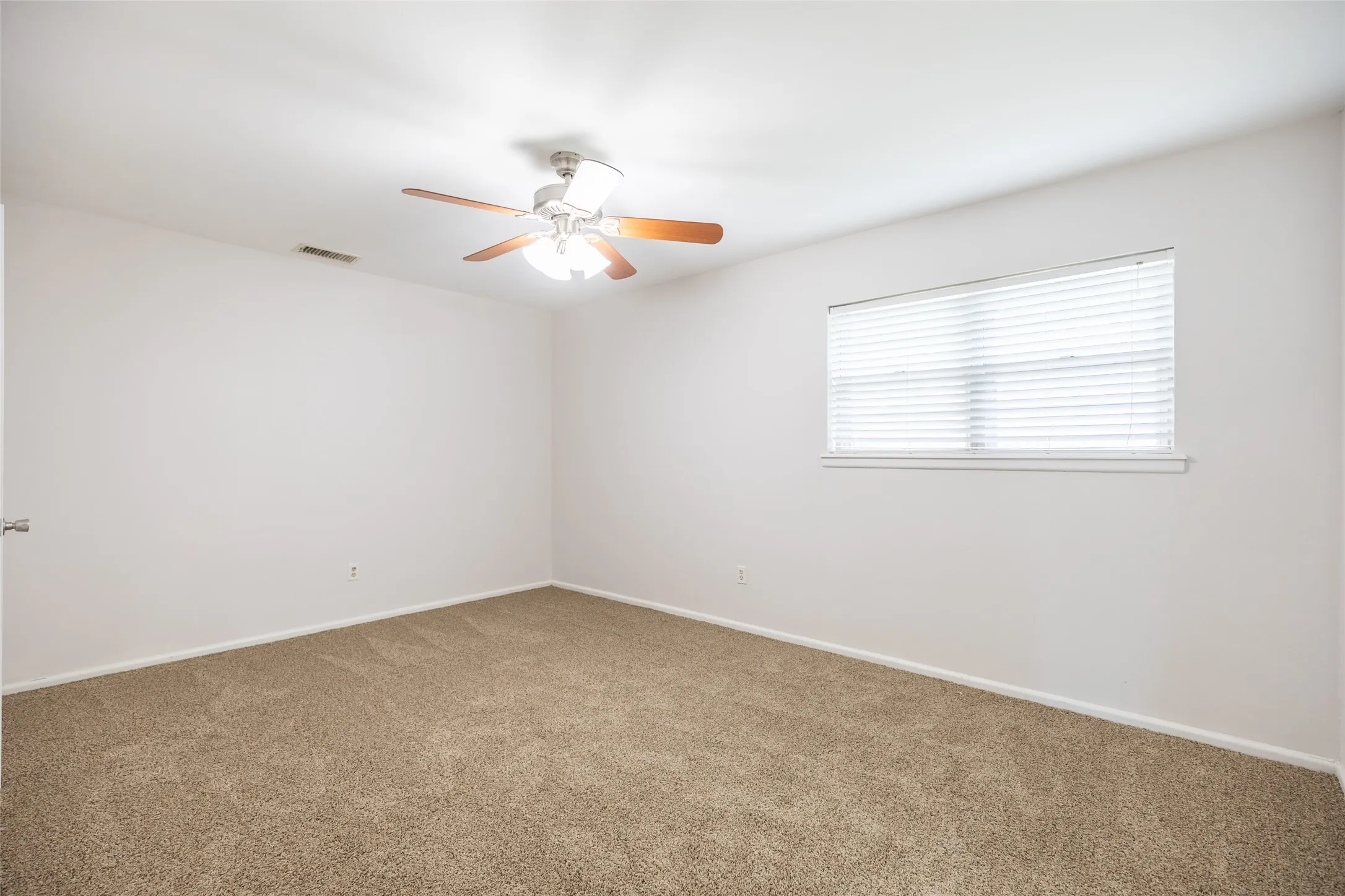 Single Family Residence For Sale in Taylor County , 2966 Arrowhead Drive, Abilene, Texas 79606, 3 Bedroom, 2 Bathroom, 2 Garage spaces, 1,840 Sqft, built in 1964, mls#21409872, Real Estate Agent in Abilene, Homes For Sale in Taylor county, Homes For Sale in Abilene, Realtor in Abilene Texas, Real Estate Brokerage Independent Realty Texas, Luminita Cordes Realtor