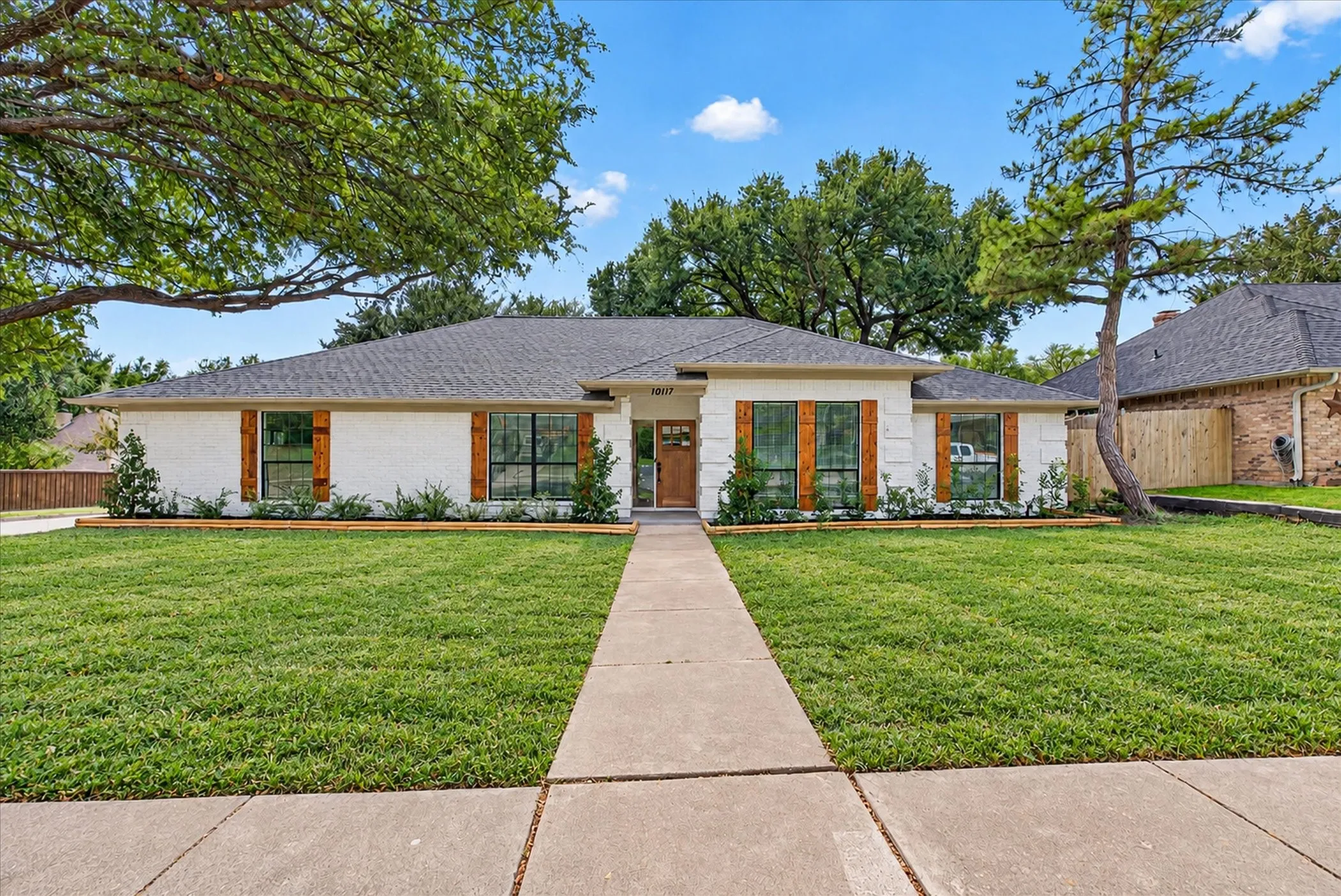 Single Family Residence For Sale